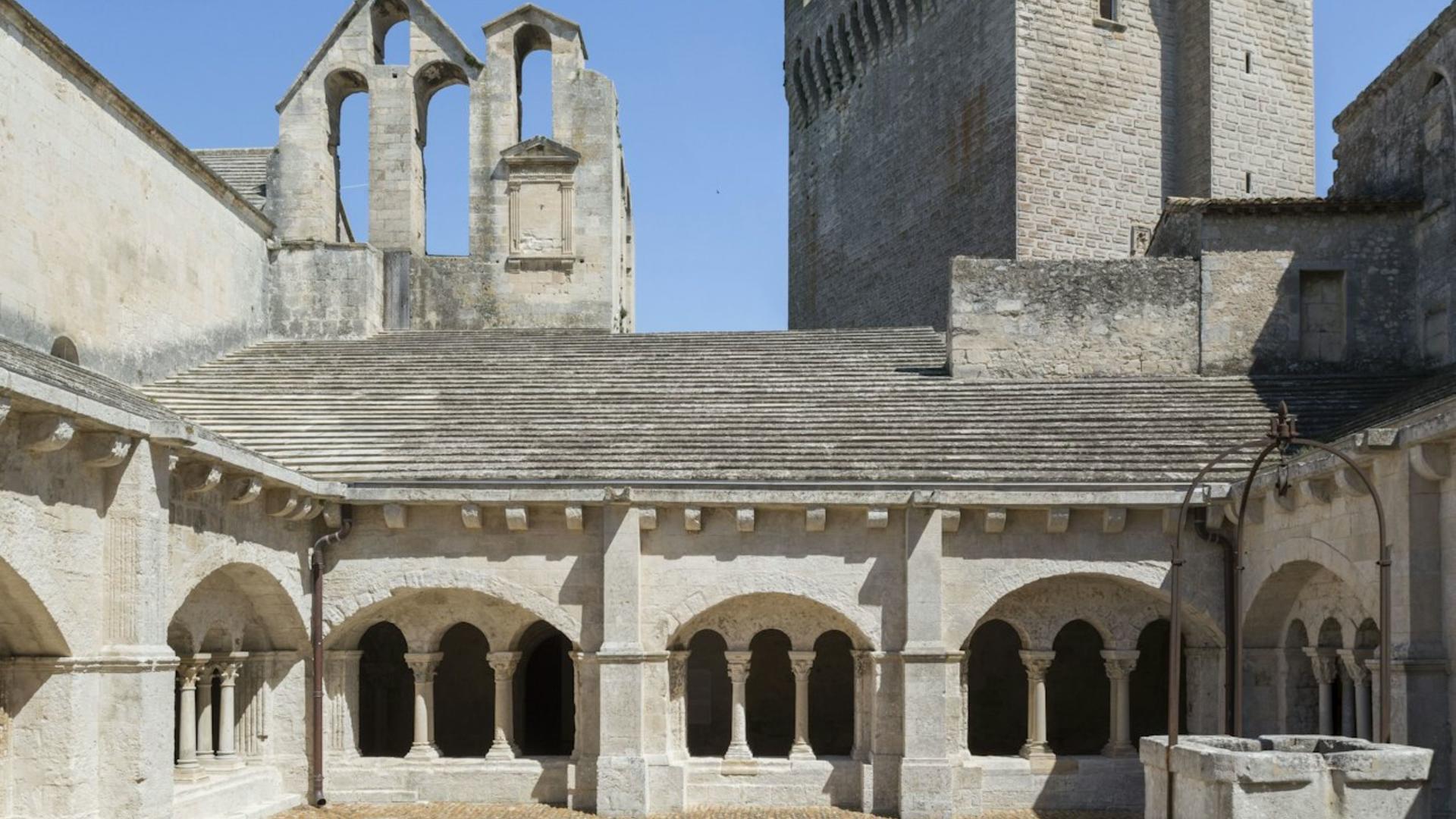 Abbey of Montmajour ticket in Arles - Thumbnail 5