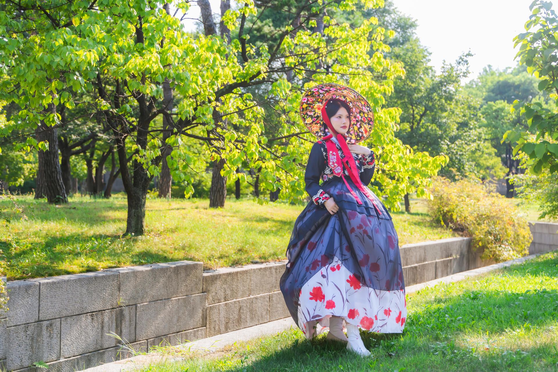 Gyeongbokgung Hanbok & Hairstyling Experience - Thumbnail 55