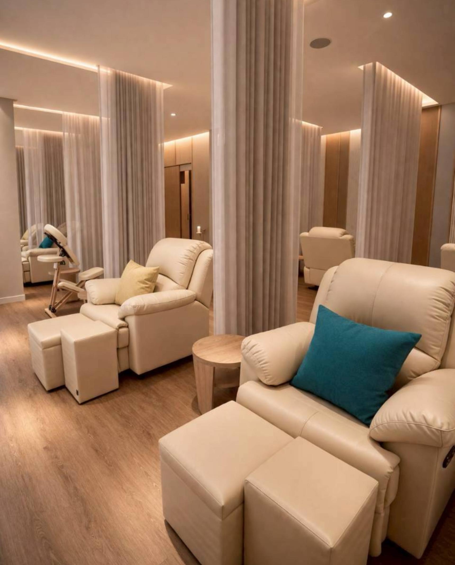 Let's Relax Spa  at Galeri 24 in Bangkok - Thumbnail 4