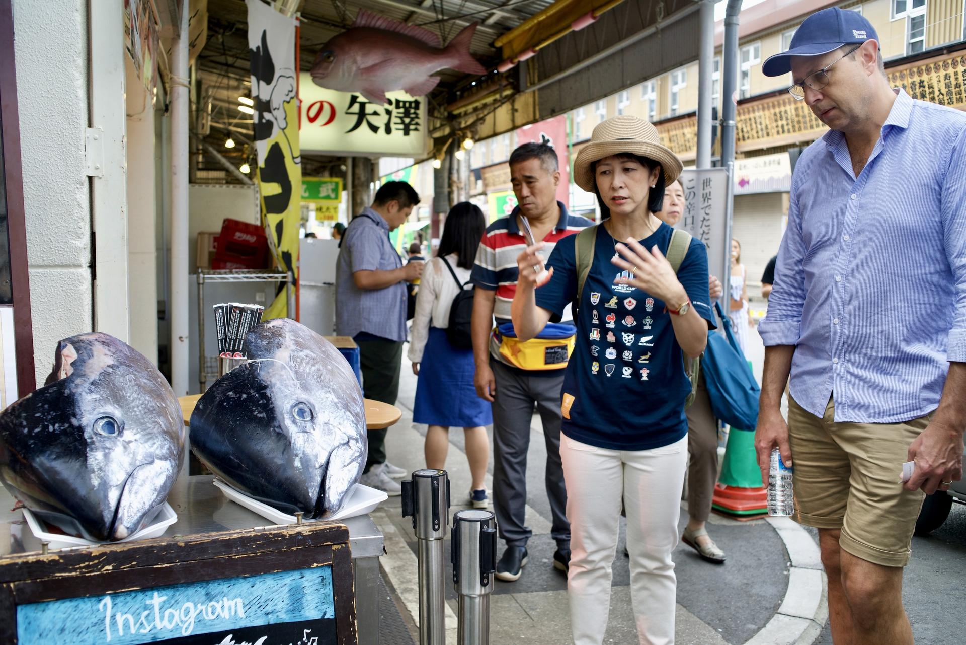 Tokyo Tsukiji Outer Market Half-Day Tour with Sushi Making - Thumbnail 16