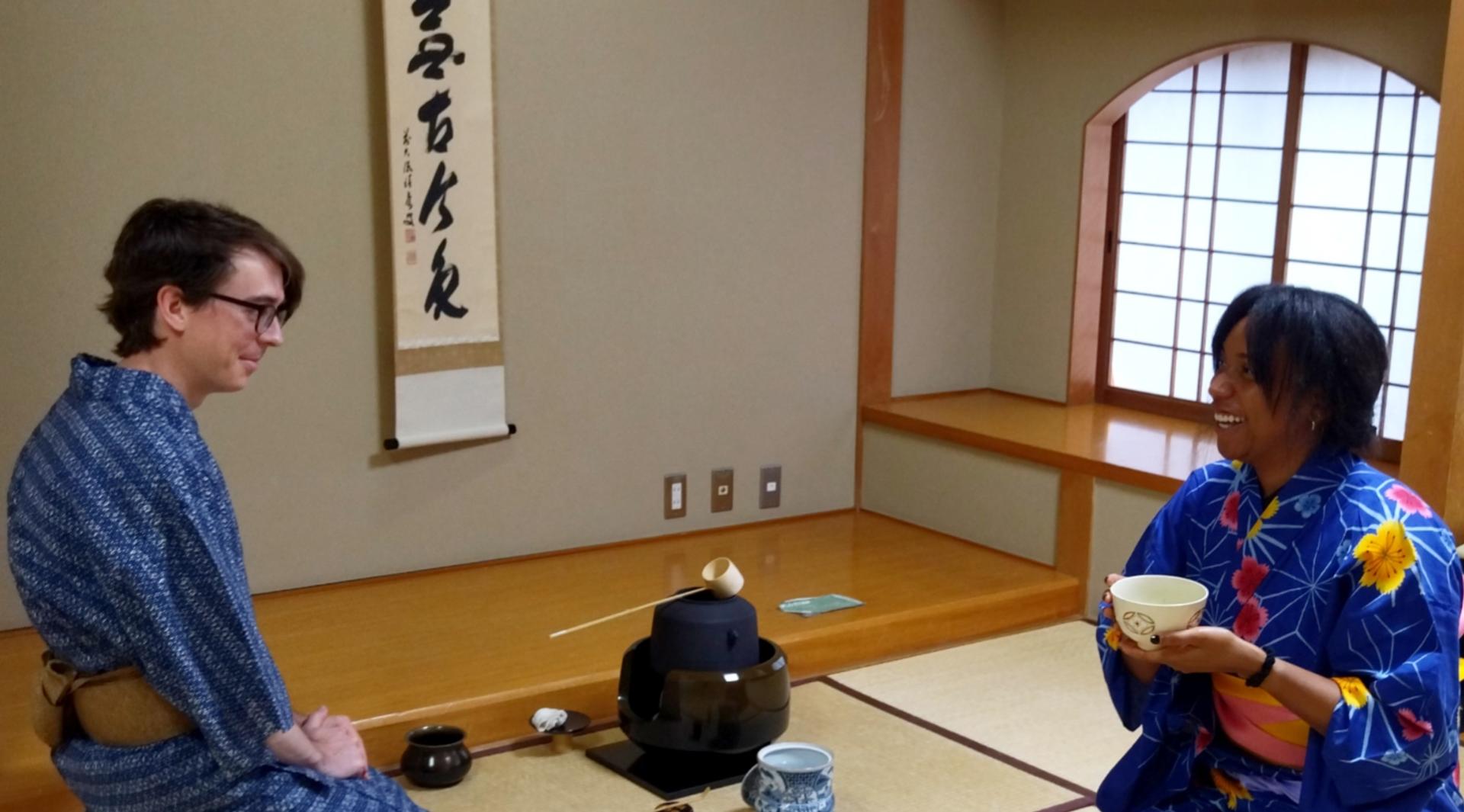 Experience an authentic tea ceremony in kimono (near Osaka Castle) - Thumbnail 12