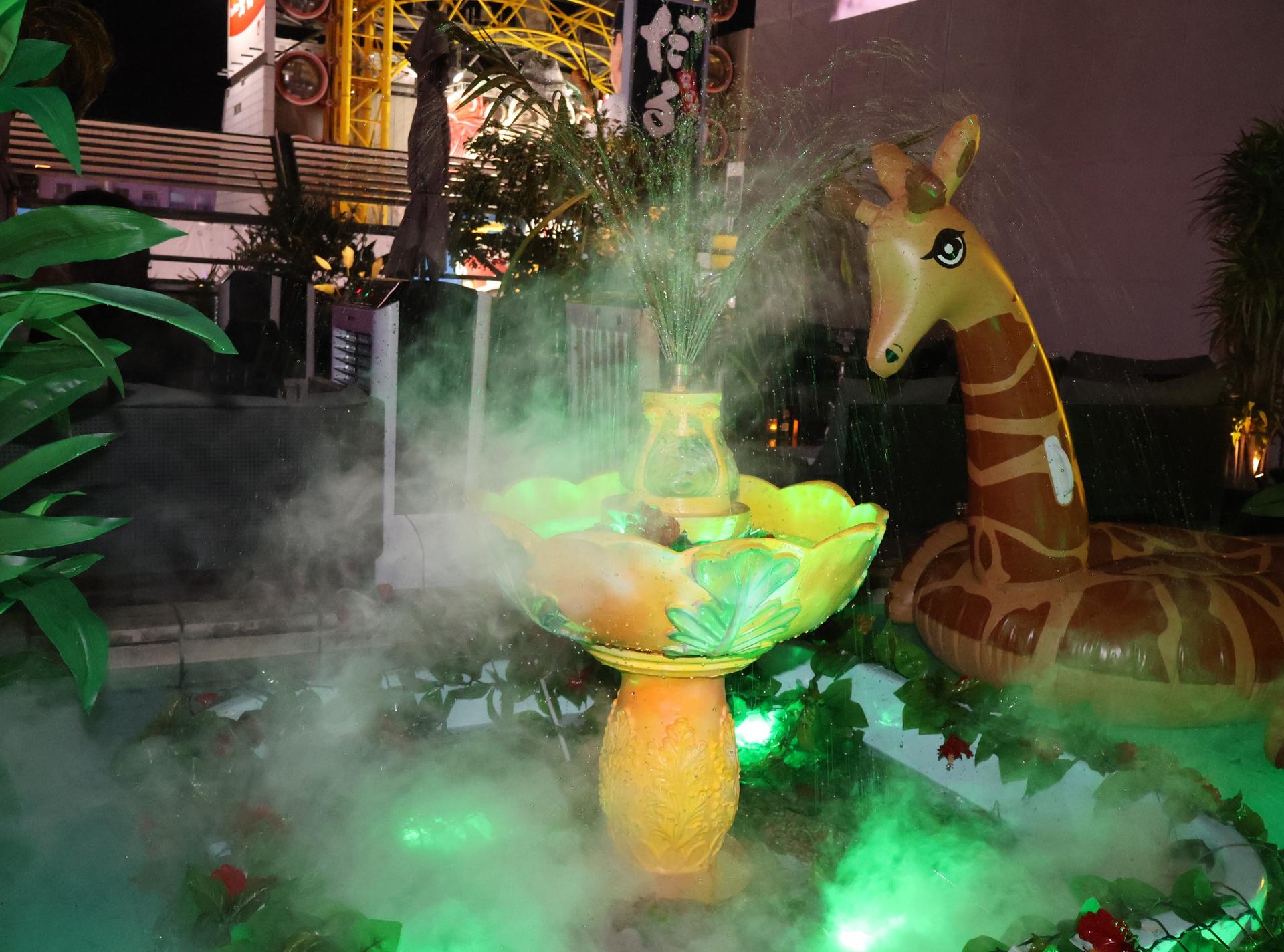 Osaka Dotonbori: GIRAFFE Nightclub Admission Ticket / VIP(For Foreigners only) - Thumbnail 7