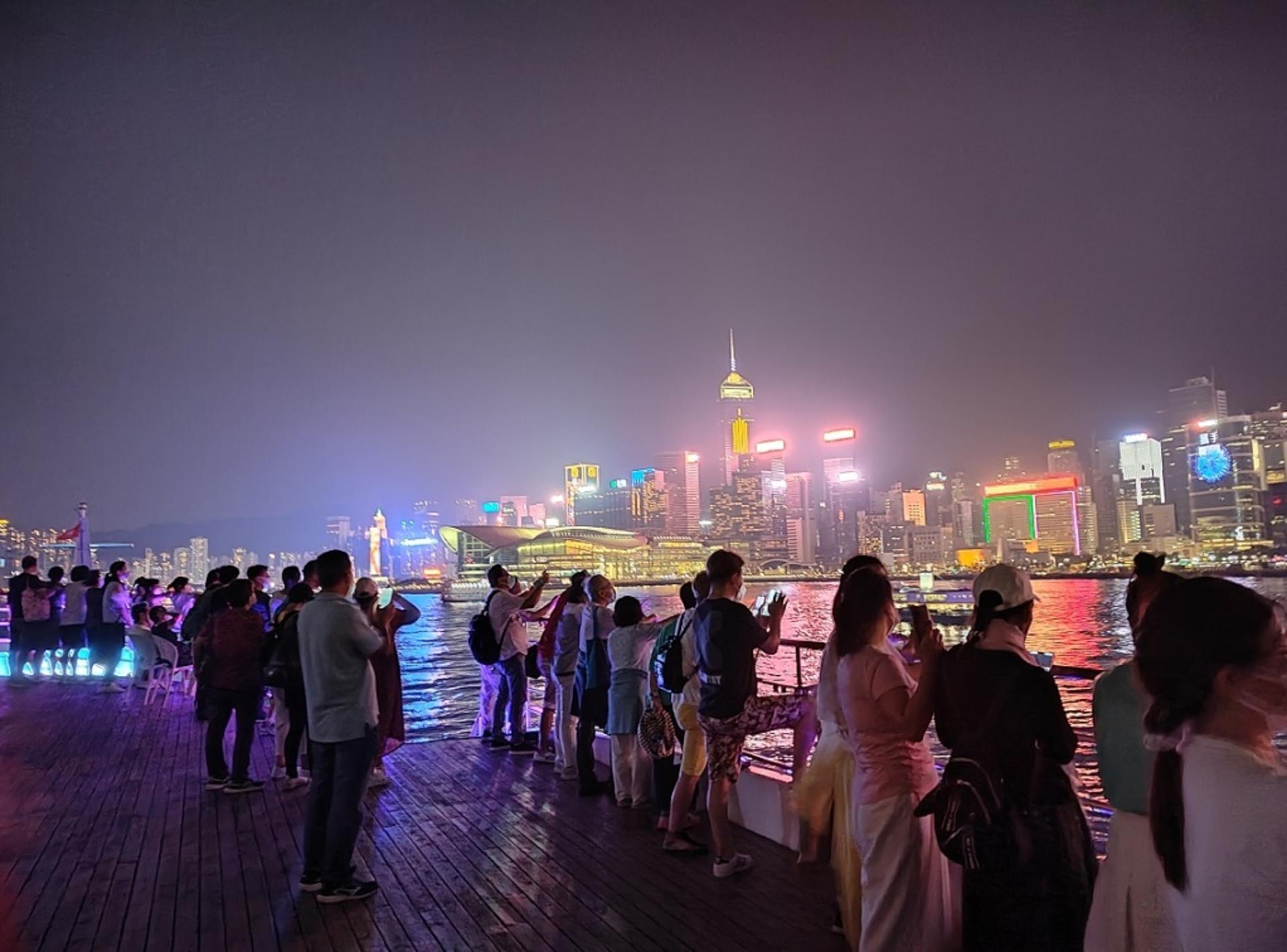 Oriental Pearl Harbour Cruise in Hong Kong | Victoria Harbor 360-Degree Sea Open-Air Buffet Luxury Cruise Tour - Thumbnail 22