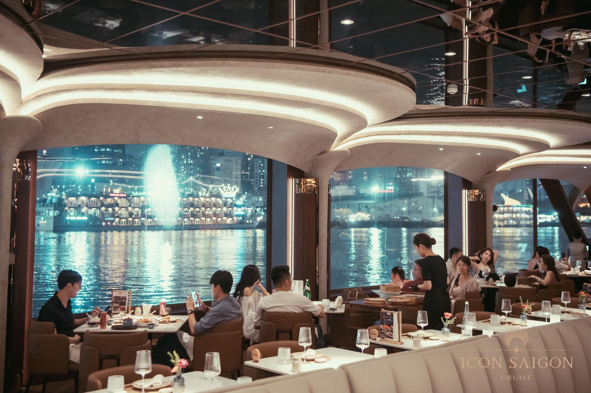 ICON Saigon - Luxury Dining Cruise in Ho Chi Minh City - Thumbnail 8