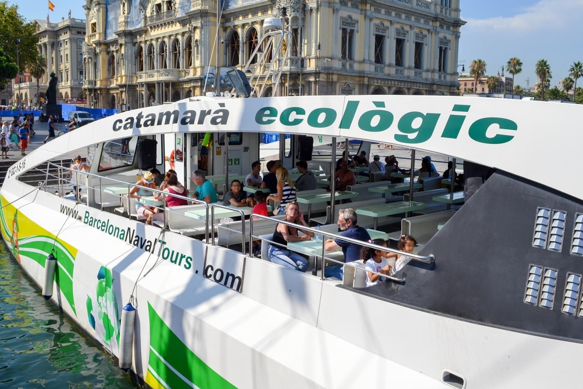 Barcelona Hop-On Hop-Off Bus Pass and Eco Catamaran Cruise - Thumbnail 4