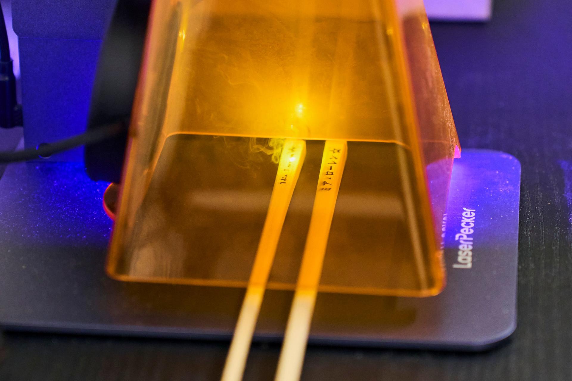 Osaka Namba Chopstick Making Workshop - Thumbnail 6