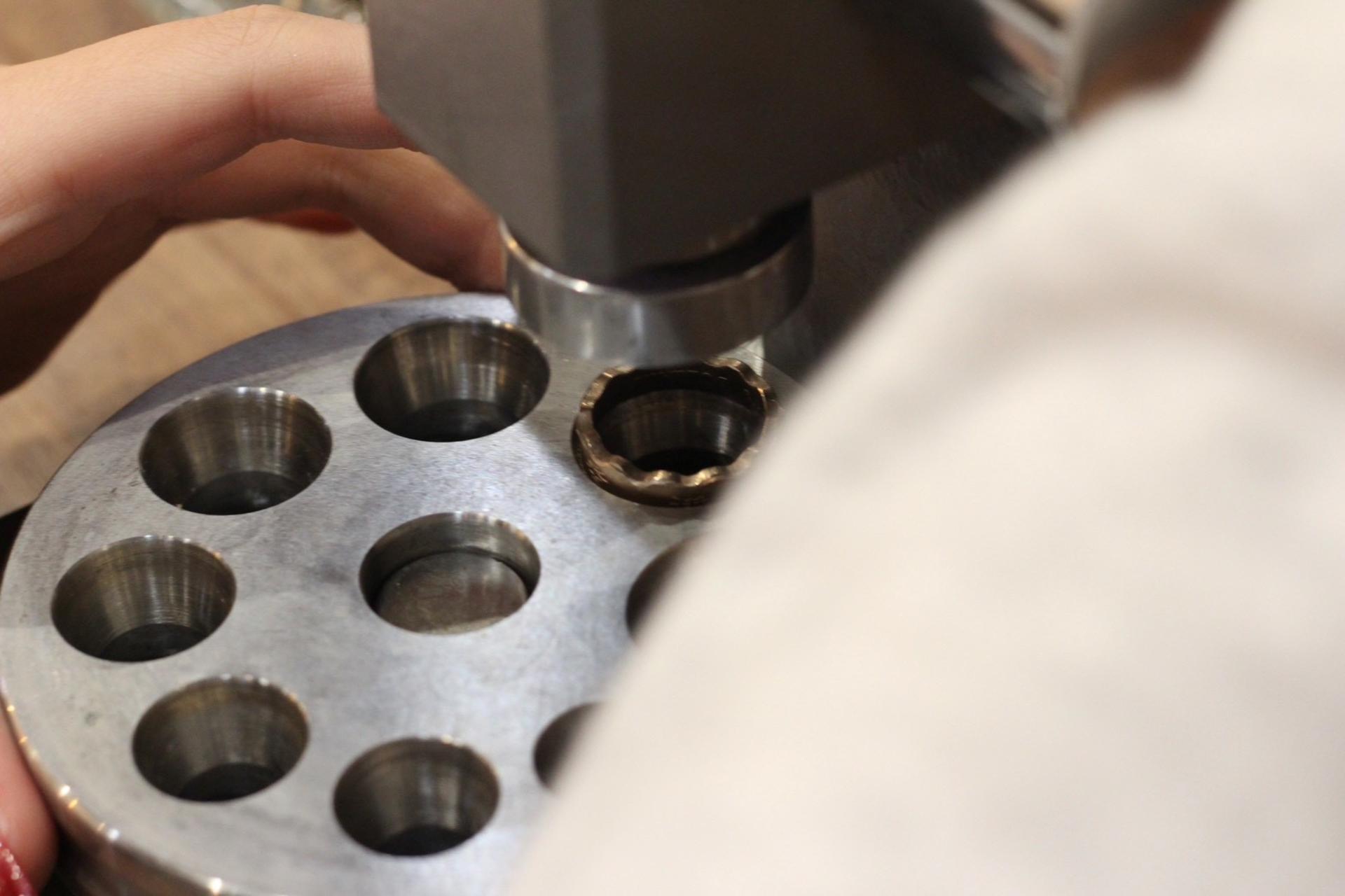 [KRONE Kyoto Arashiyama Branch] Coin Ring Workshop - Thumbnail 5