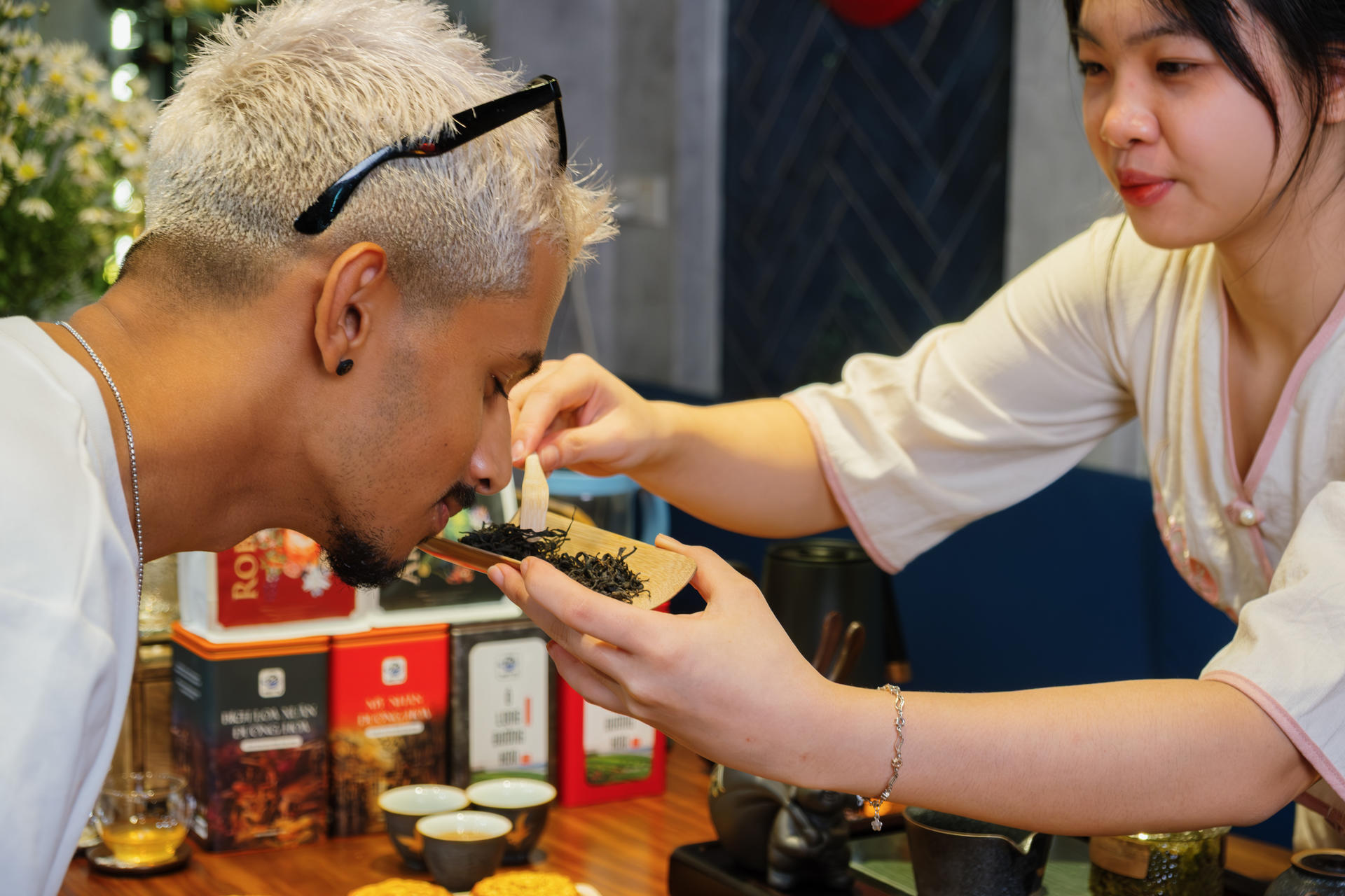 Mooncake Baking Experience with Vietnamese Tea Tasting in Hanoi - Thumbnail 42