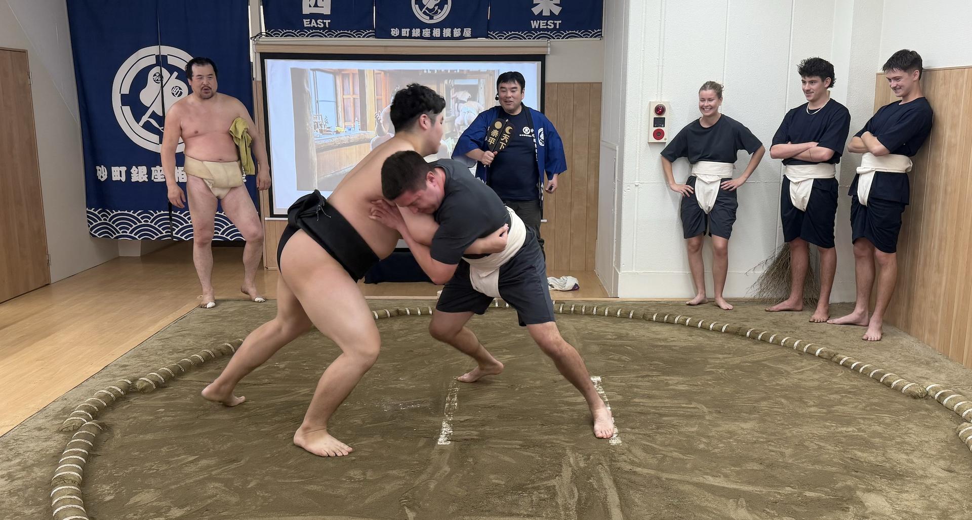 Authentic Sumo Show & Experience in a Local Tokyo Street - Thumbnail 5