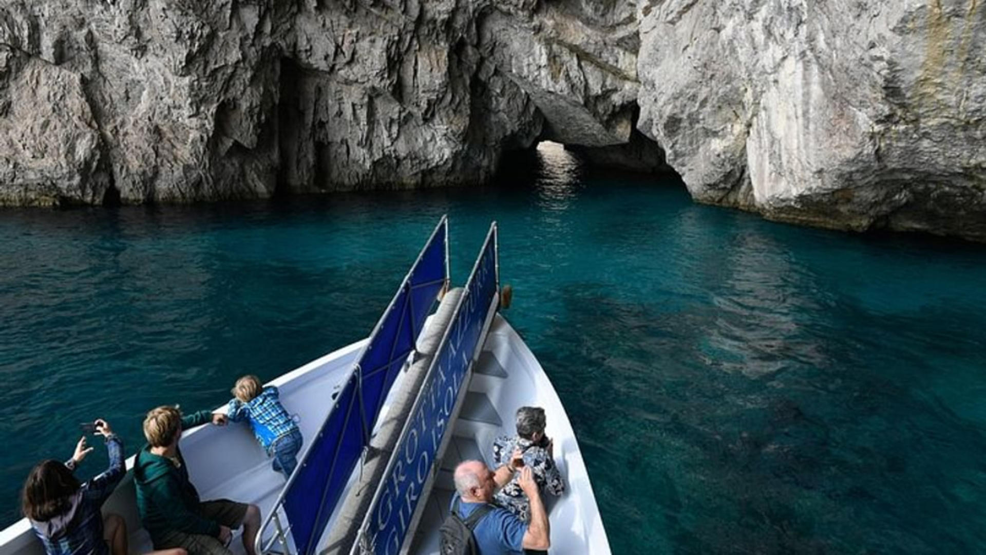 Capri mini cruise and city sightseeing tour from Naples - Thumbnail 4