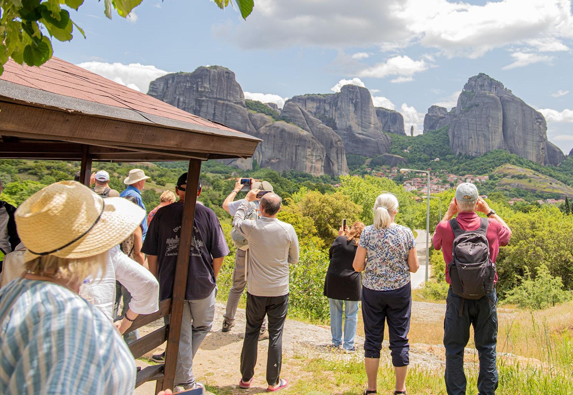 Midday monasteries and hidden caves bus tour in Meteora - Thumbnail 22