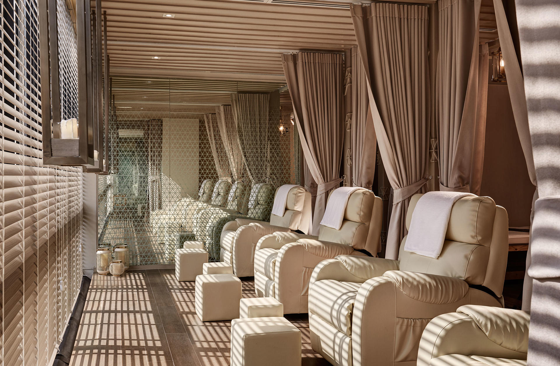 De Rest Spa & Thai Massage at Maneeya Center in Bangkok - Thumbnail 3