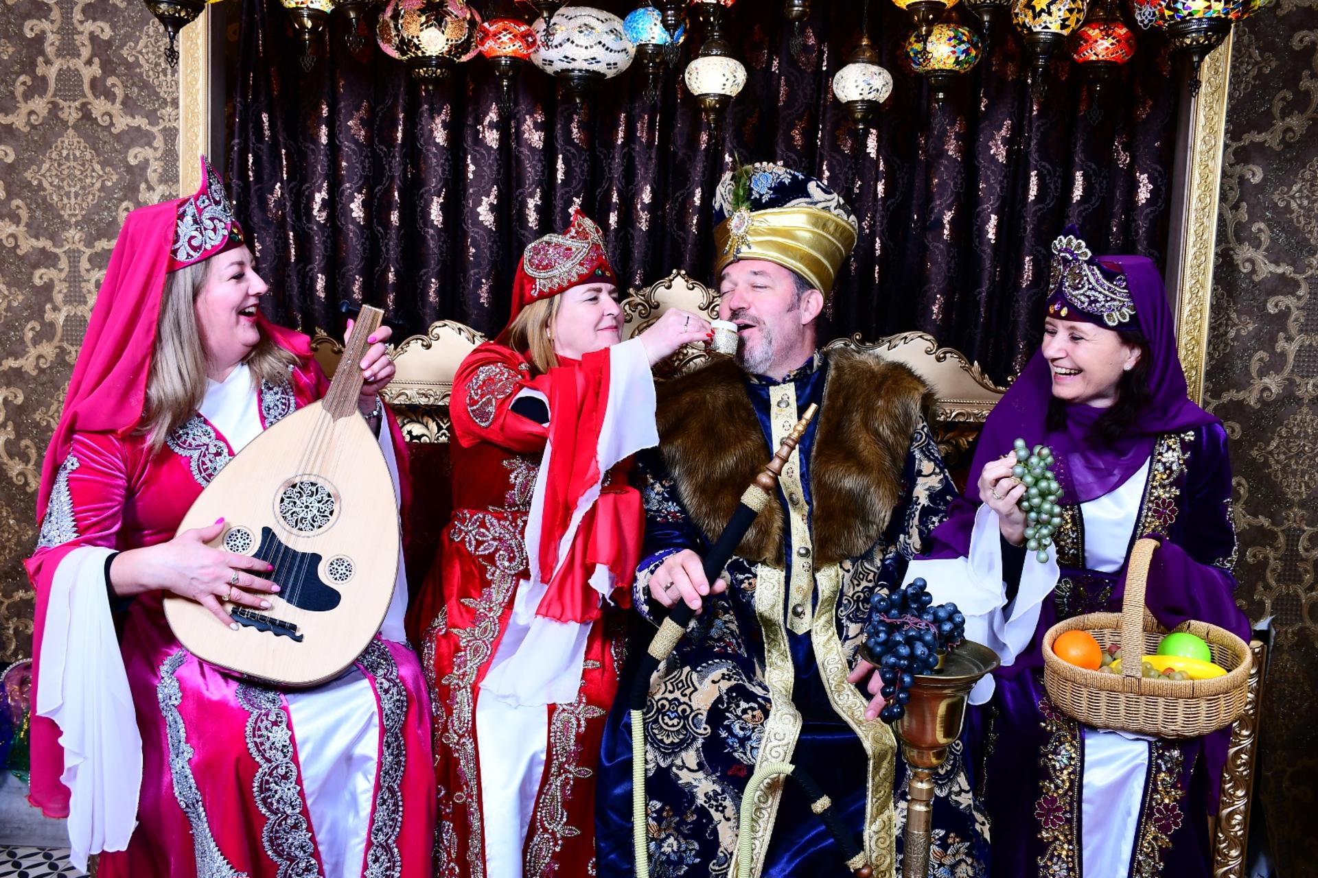 Istanbul: Ottoman Costume Photo Experience - Thumbnail 7