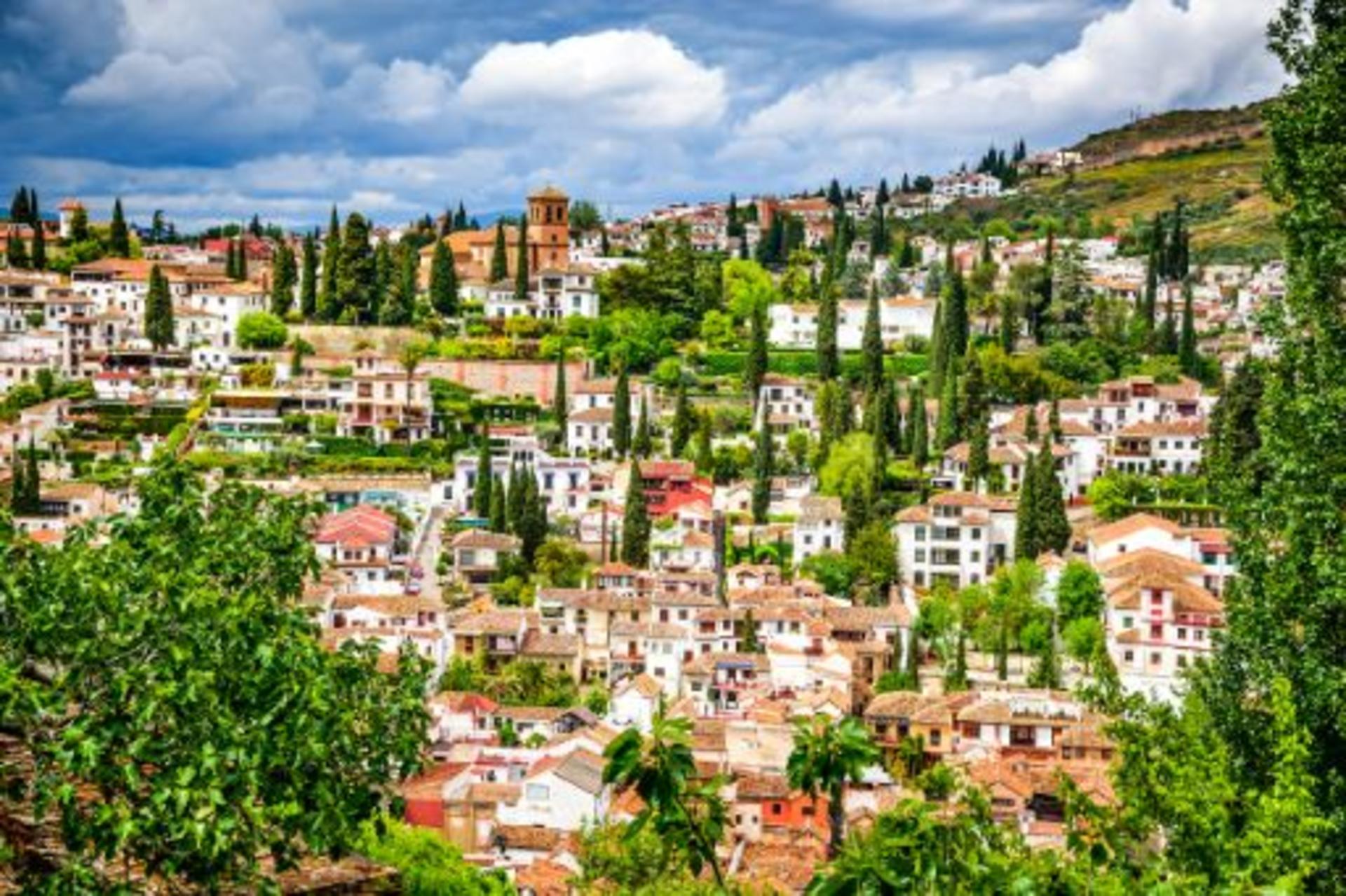 Granada: Alhambra, Albaicin & Sacromonte Guided Tour - Image 1