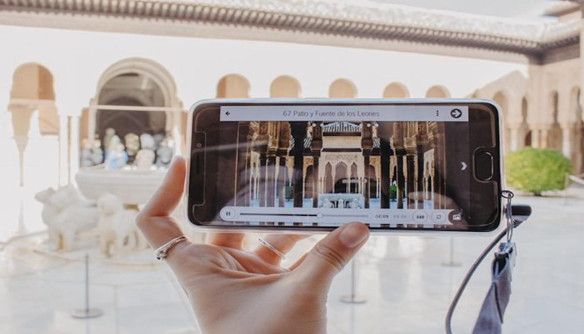 Alhambra and Nasrid Palaces tickets with audio guide and city pass - Thumbnail 3