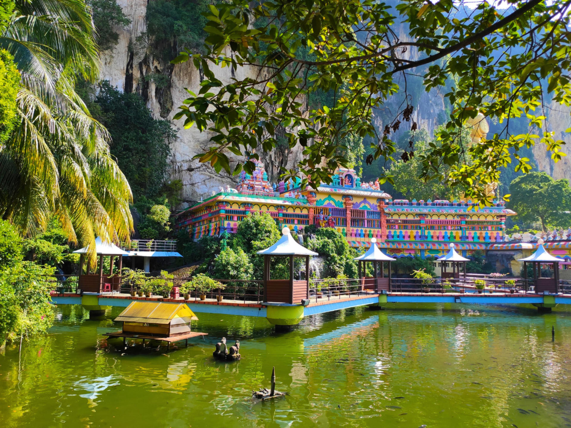 Kuala Lumpur: Guided Batu Caves Tour with Banana Leaf Lunch - Thumbnail 3