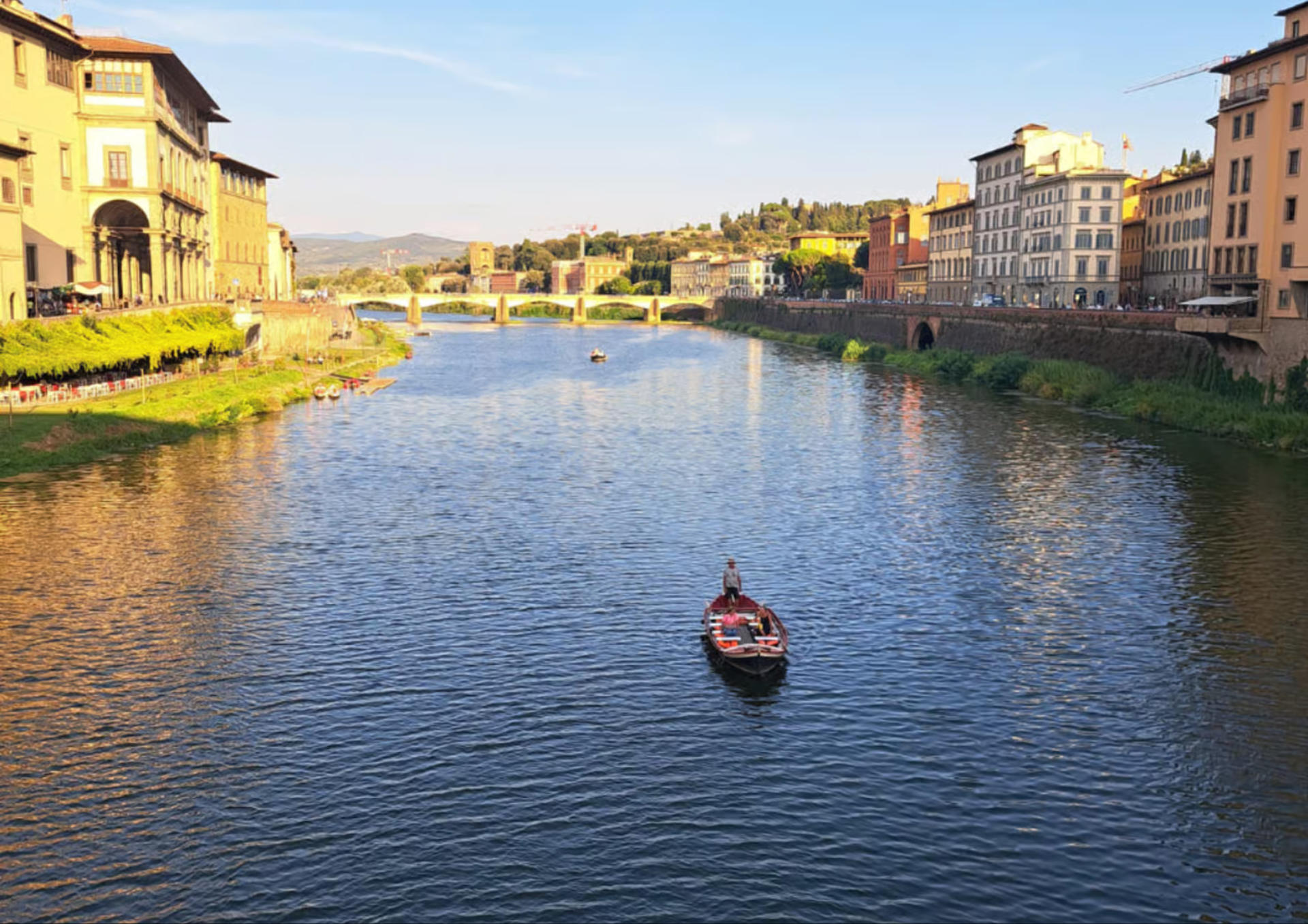 Florence Traditional Gondola Guided Boat Tour on the Arno River