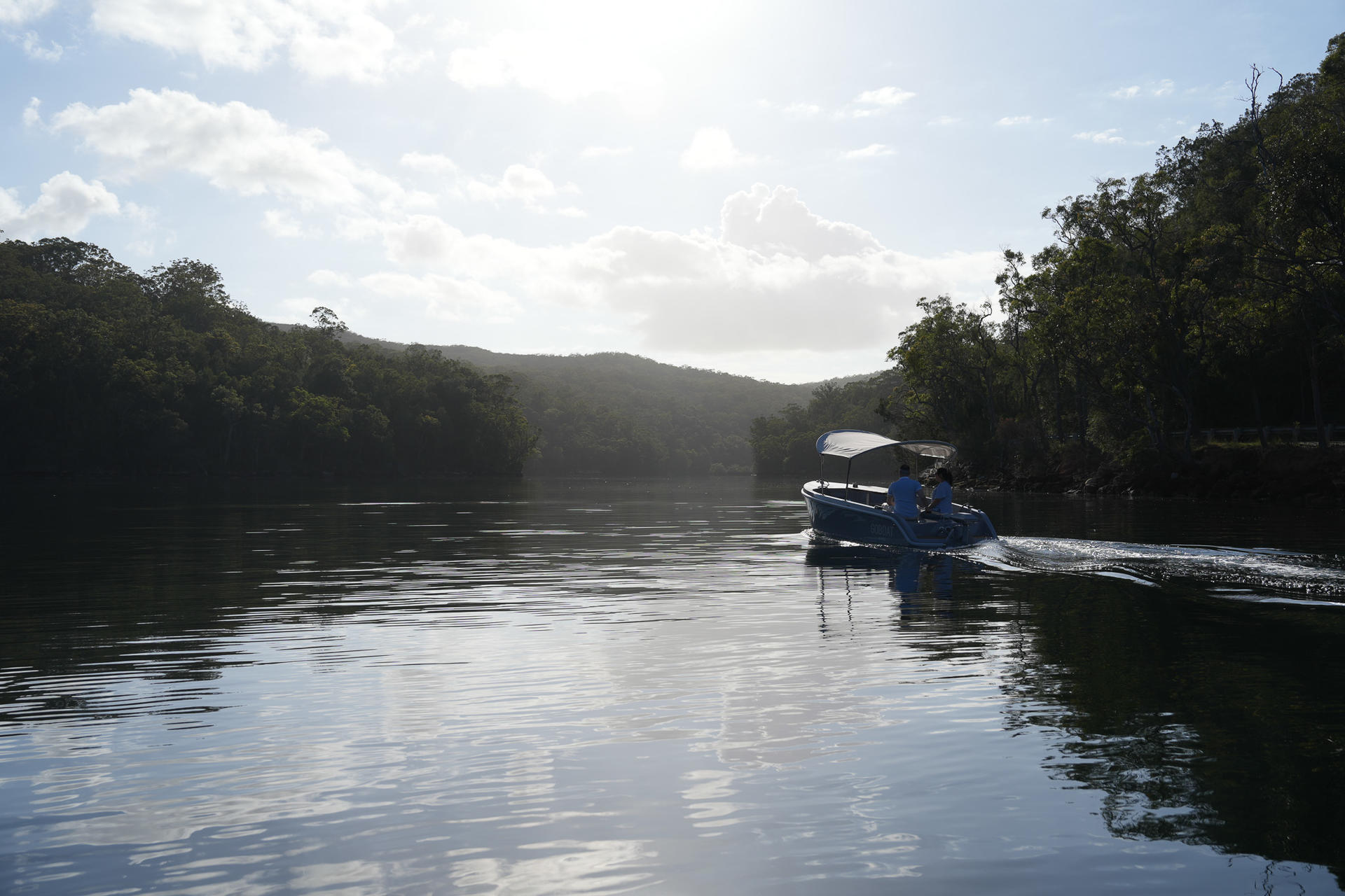 Electric Picnic Boat Hire in Sydney (Akuna Bay) - Thumbnail 12