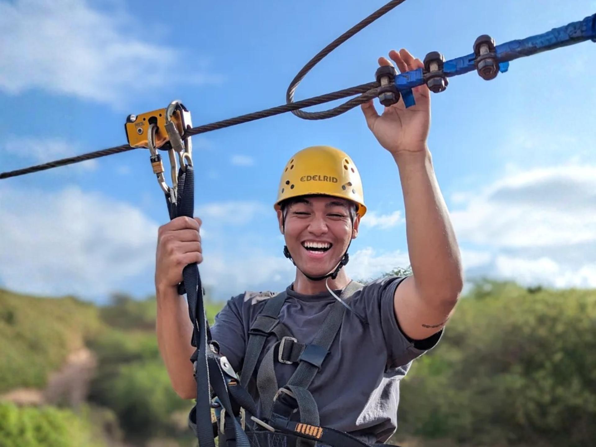 Coral Crater 6-Zipline Tour in O'ahu - Thumbnail 9