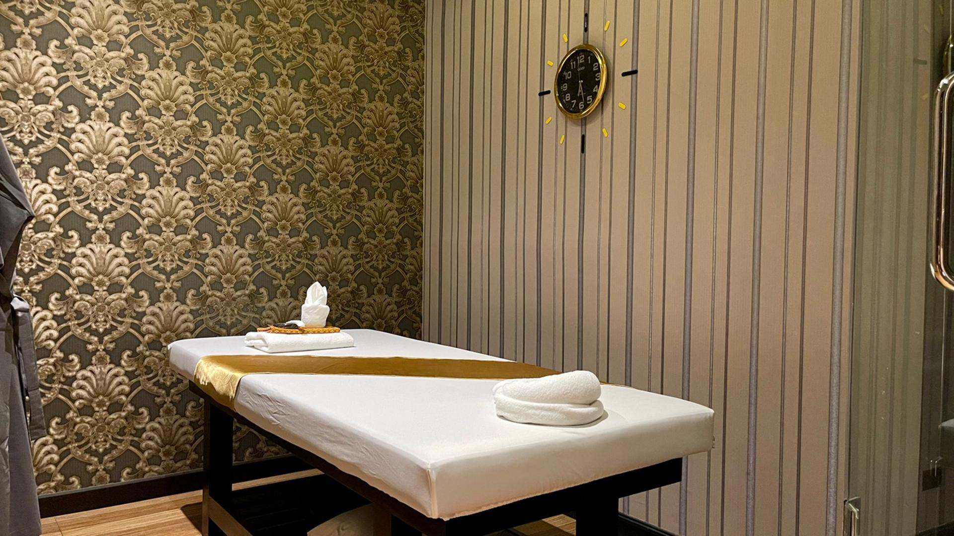 Lek Massage and Spa at Grand 5 Hotel & Plaza Experience in Bangkok - Thumbnail 5