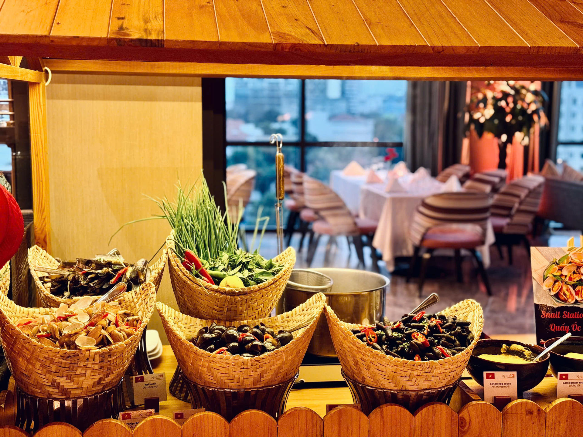 Seafood Buffet with lobster at Novotel Premier Danang Han River - Thumbnail 2