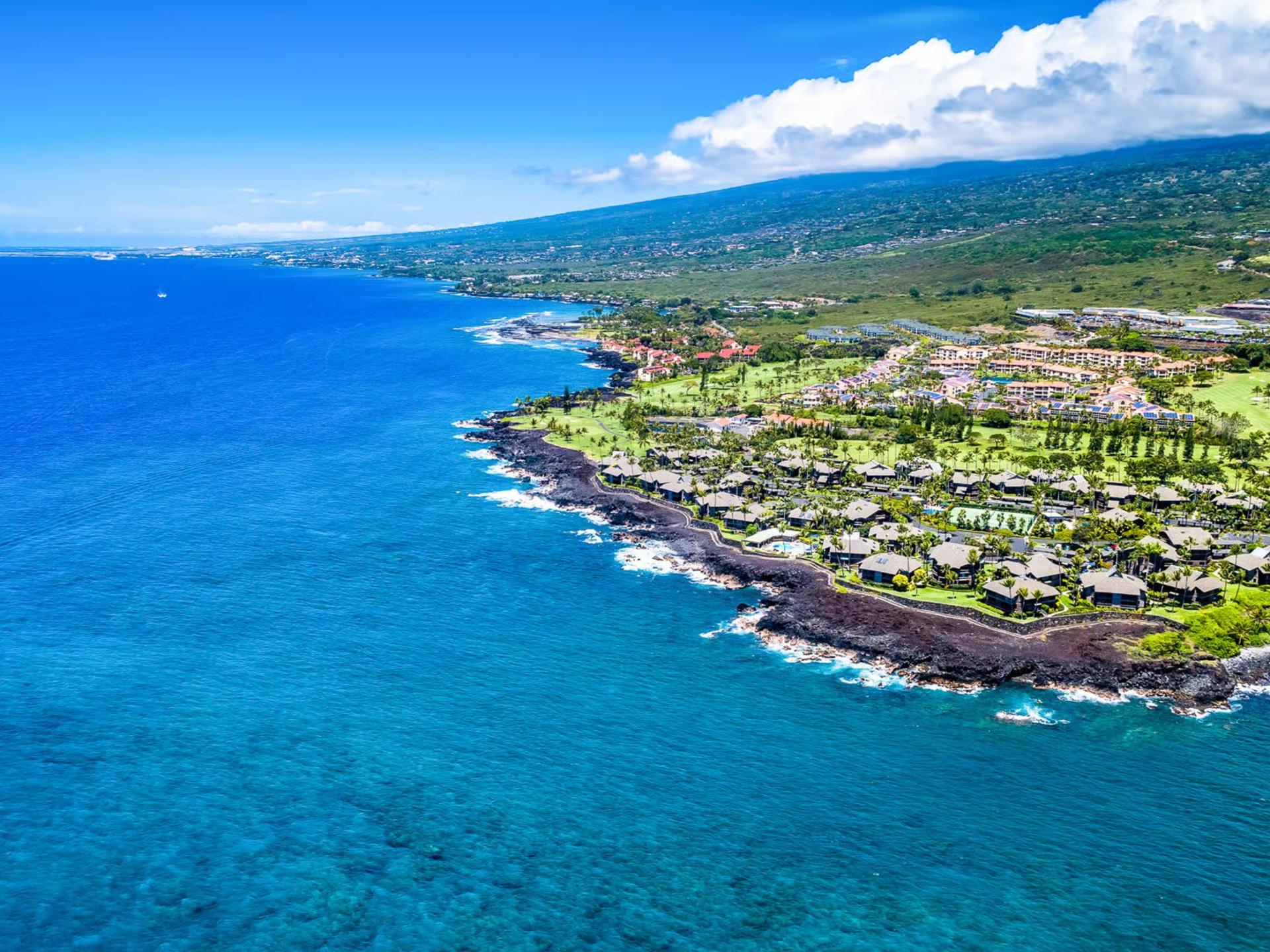 Kona Coast Luxury Dolphin Snorkel Sail at Big Island - Thumbnail 8