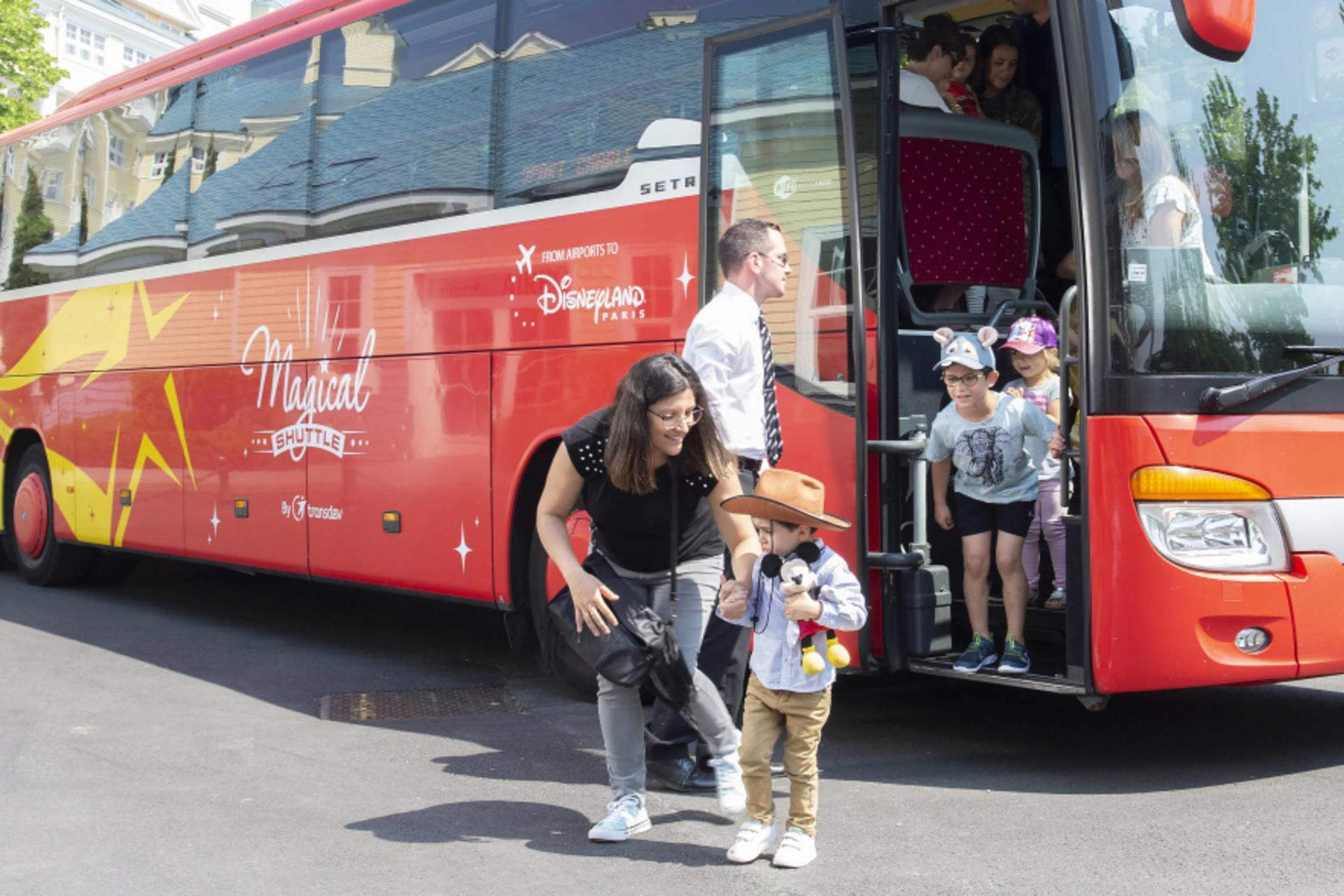 Paris Charles de Gaulle Airport/ Paris-Orly Airport - Disneyland Paris bus by Magical Shuttle  - Thumbnail 3
