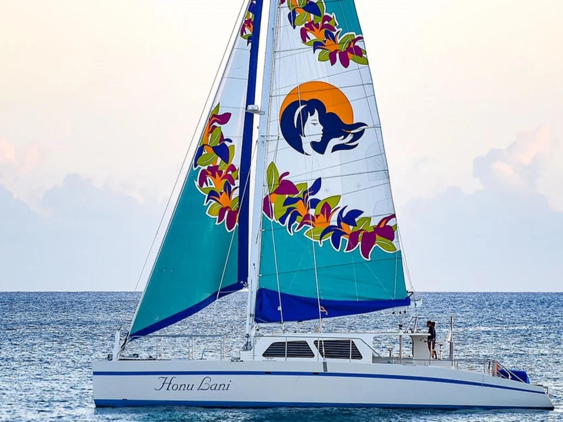 Friday Night Waikiki Fireworks Sail from Kewalo Harbor  - Thumbnail 5