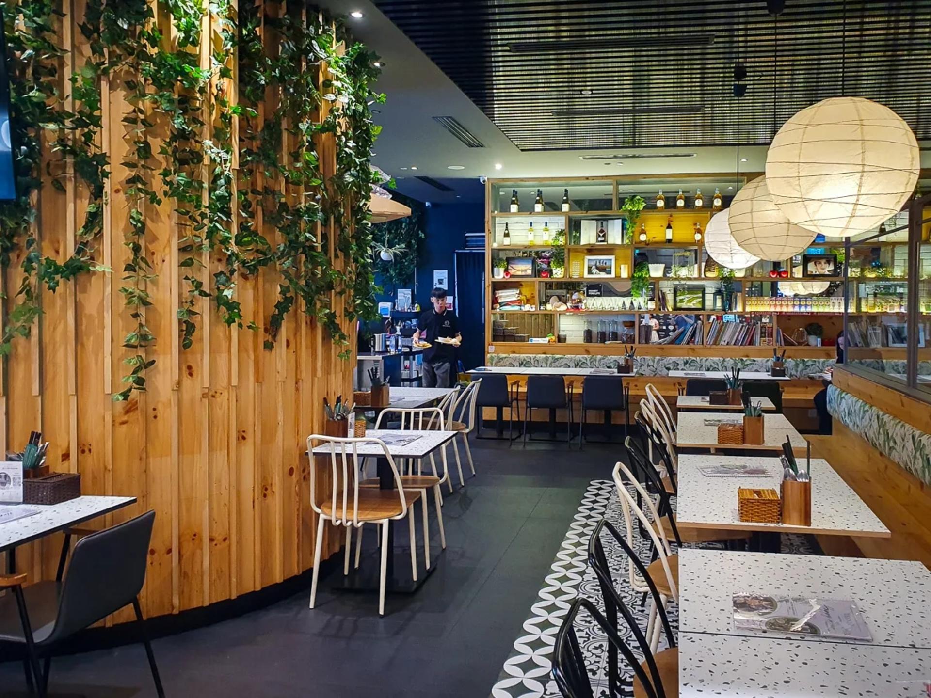 YenneY Vietnamese Restaurant in Singapore  - Thumbnail 4