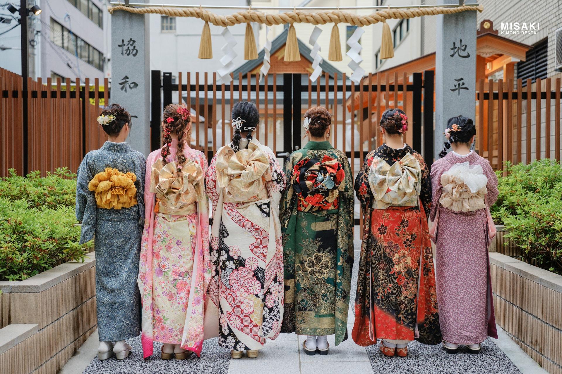 Kimono & Yukata Rental and Photo Shoot (Kyoto, Gion-Shijo, Yasaka Shrine) - Kimono Rental Misaki - Thumbnail 5