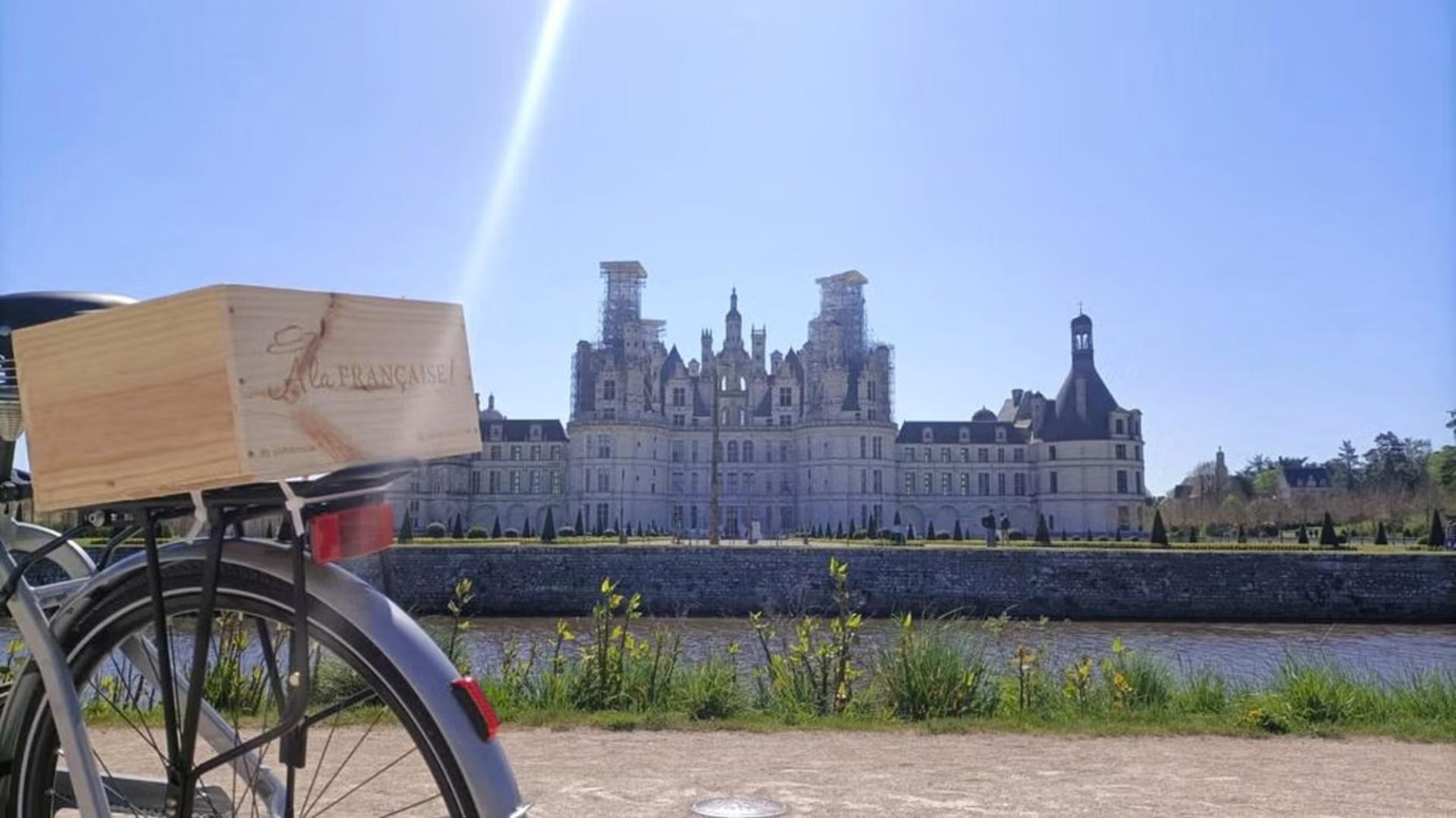 Loire Valley: E-bike tour to Chambord Chateau de Villesavin - Thumbnail 3