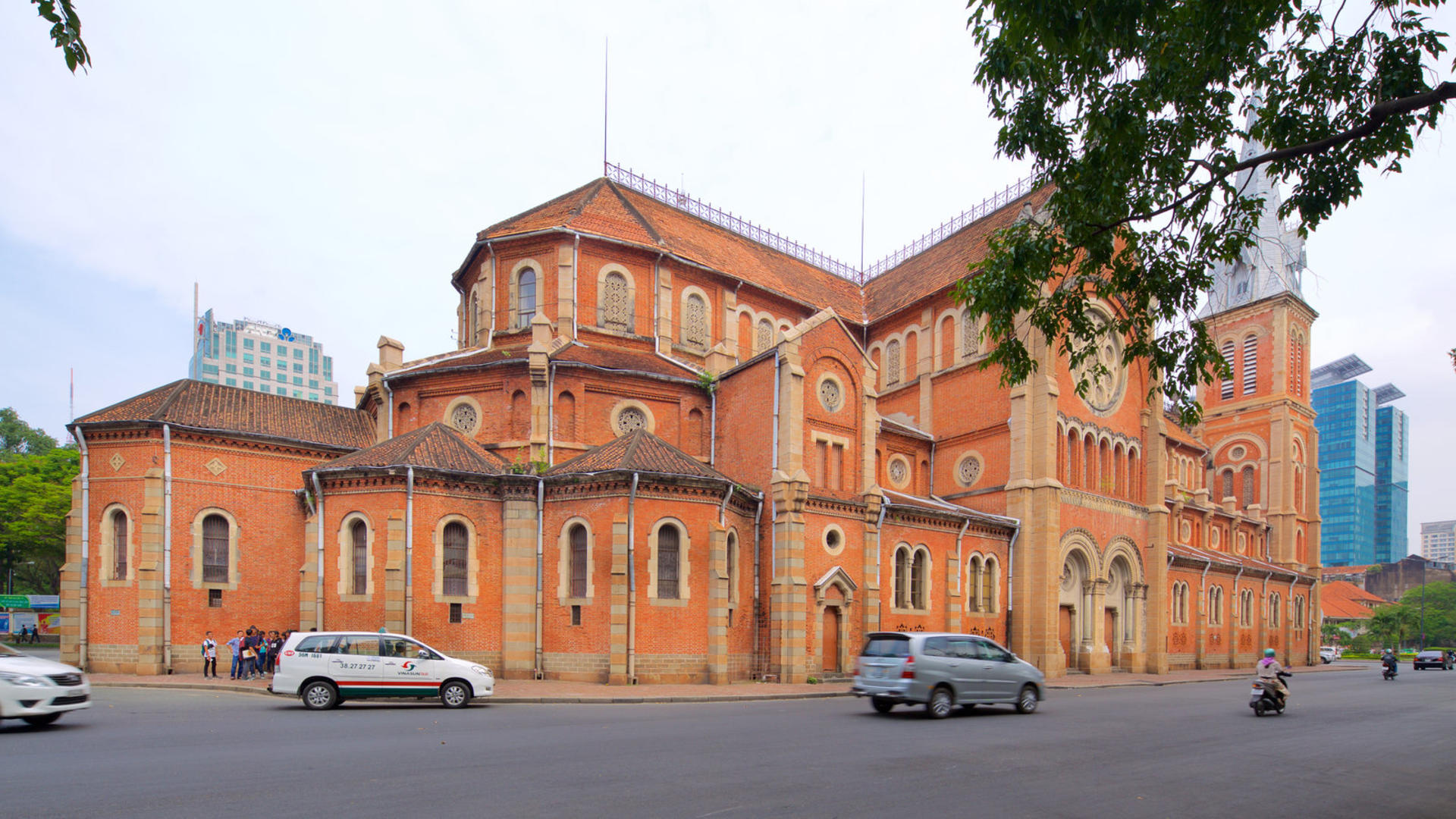 Ho Chi Minh City & Cu Chi Tunnels Full Day Tour  - Thumbnail 3