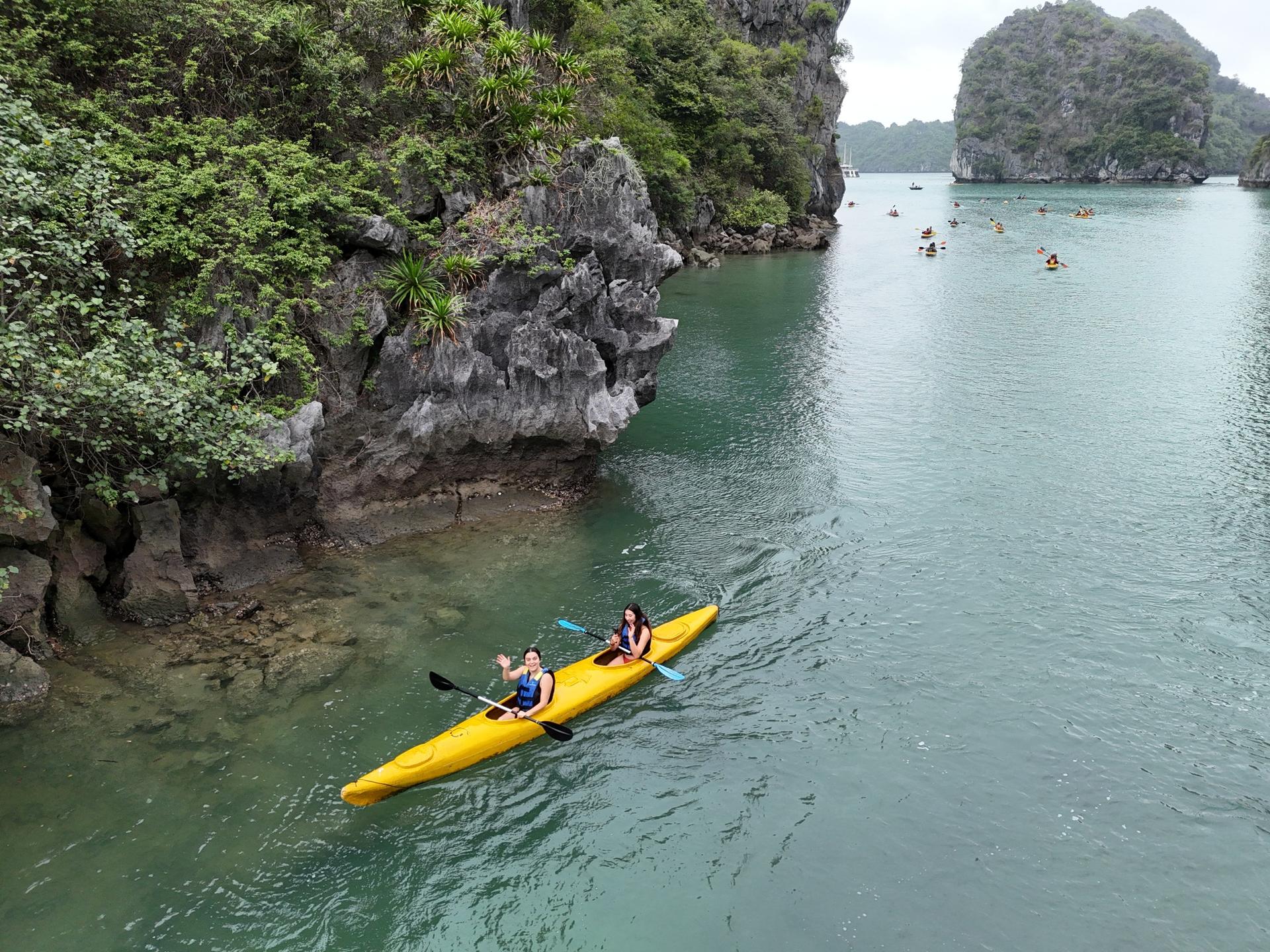 Odyssey Day Cruise: Ha Long Bay, Sung Sot Cave, Ti Top Island - Thumbnail 20