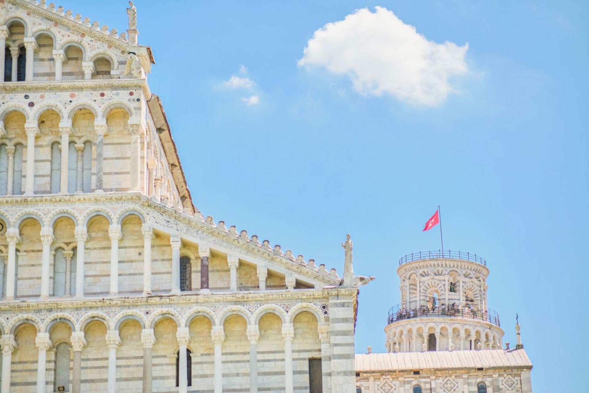 Pisa and Piazza dei Miracoli Tour - Thumbnail 3