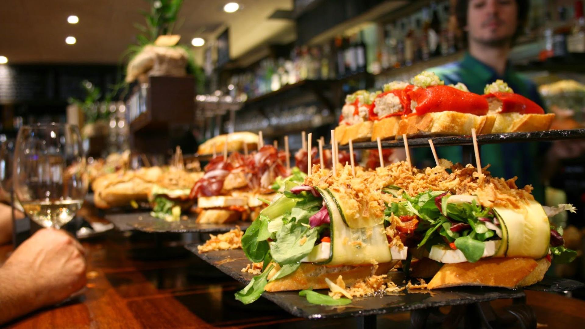 Pintxo tasting with Spanish wines food tasting tour in San Sebastian - Thumbnail 4