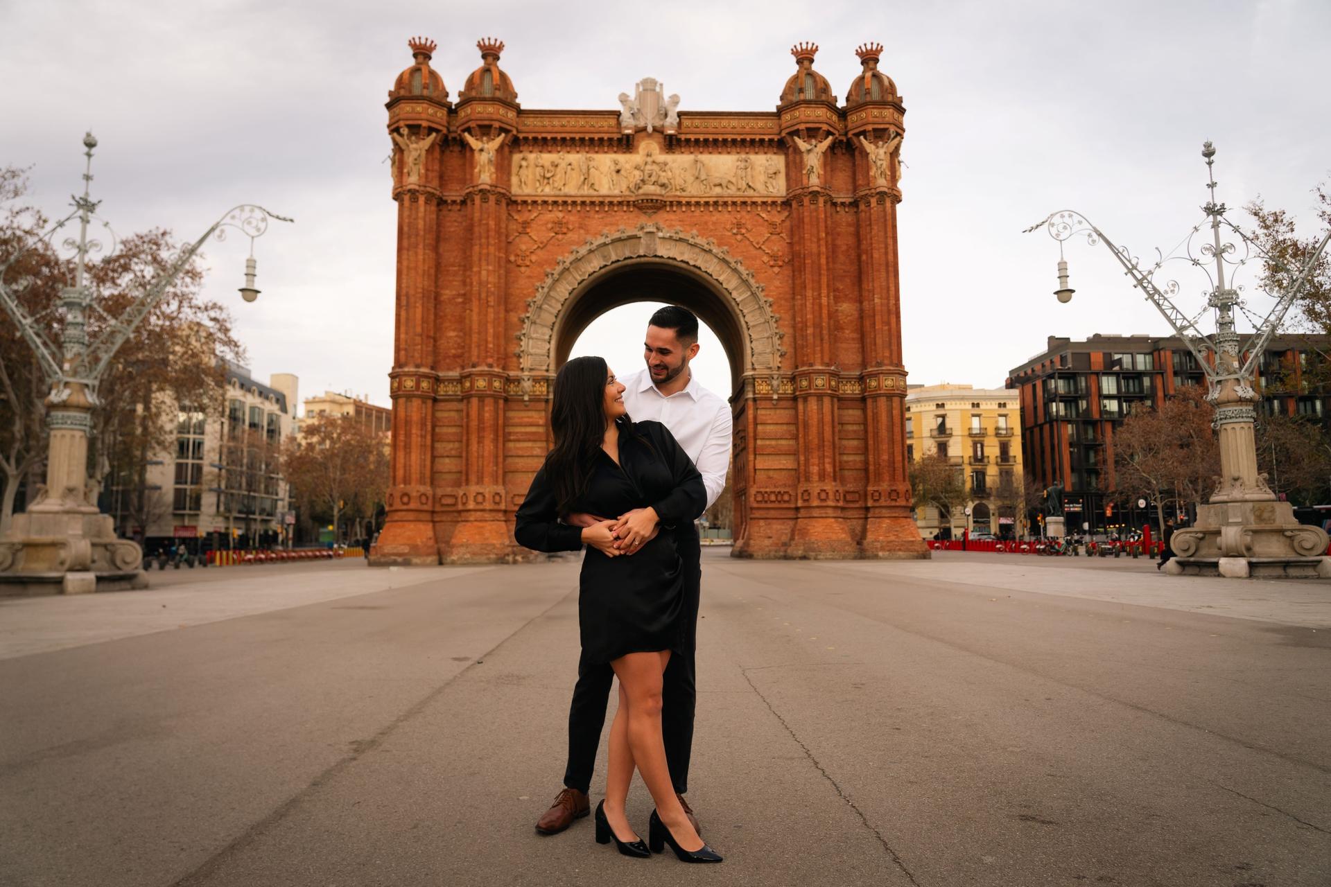 Private Professional Photoshoot in Barcelona - Thumbnail 9