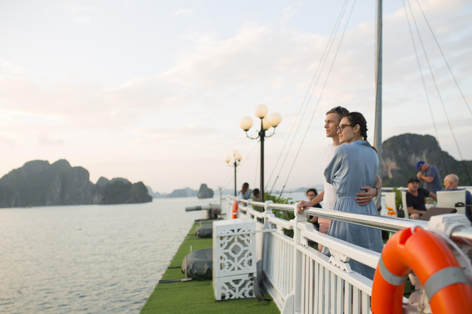 Cozy Bay Classic 2D1N Cruise: Ha Long Bay, Sung Sot, Ti Top - Thumbnail 7