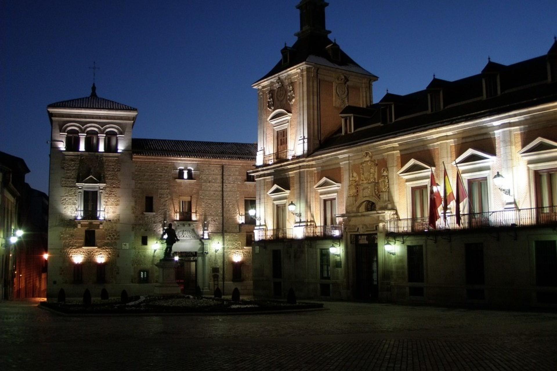 Evening Walking Tour in Madrid  - Thumbnail 6