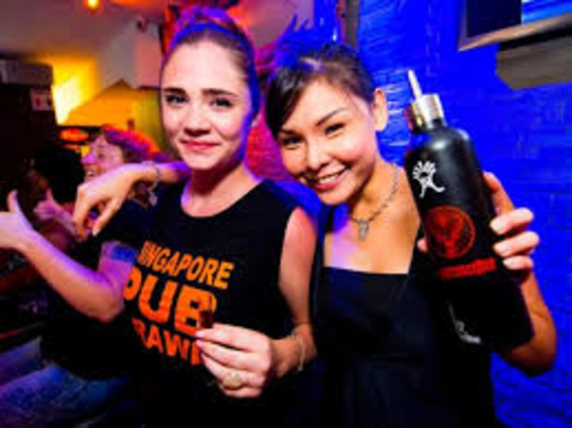 Singapore Night Bar Hopping Tour with Skip-the-Line - Thumbnail 9