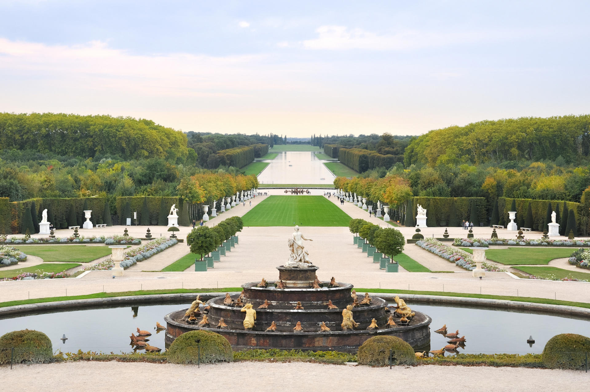 Giverny, Monet's Gardens, and Versailles Tour from Paris - Thumbnail 2