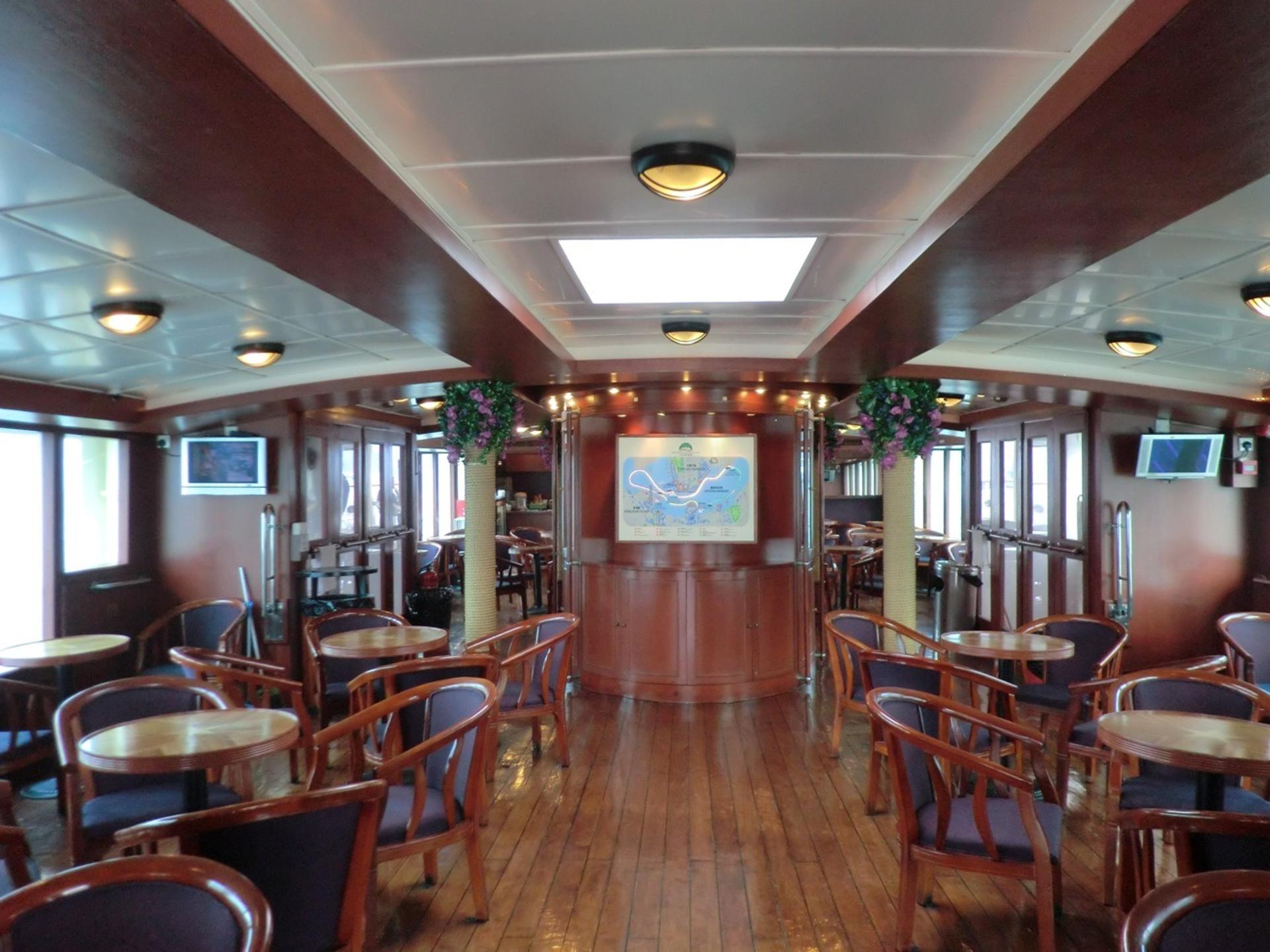 Star Ferry Harbour Tour - Shining Star/ World Star - Thumbnail 3