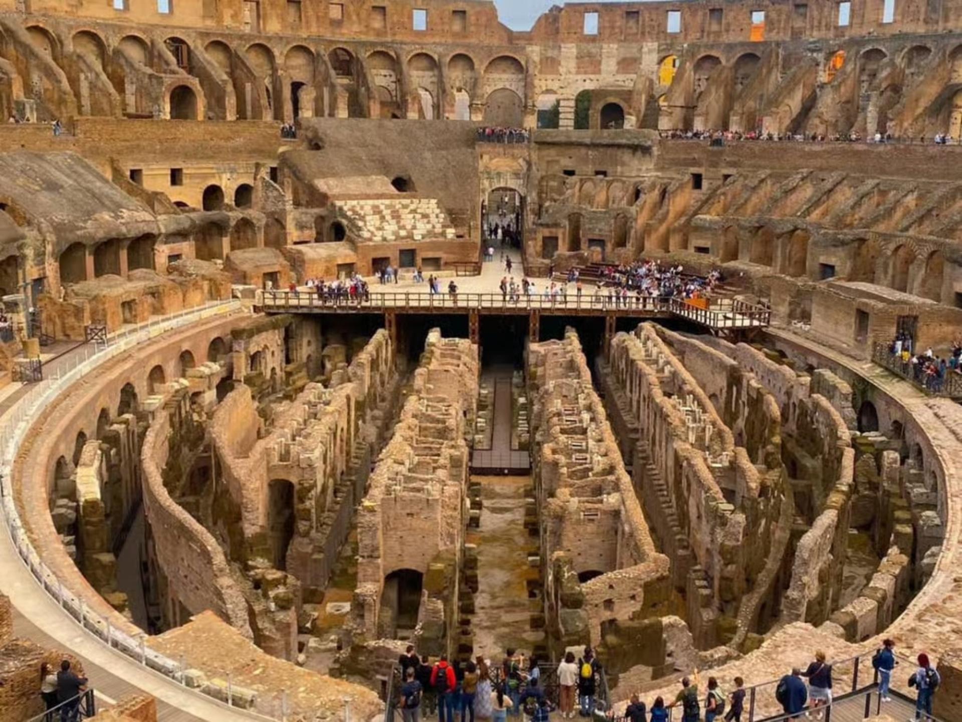 Vatican Museums & Sistine Chapel with COMBO Colosseum - Thumbnail 23