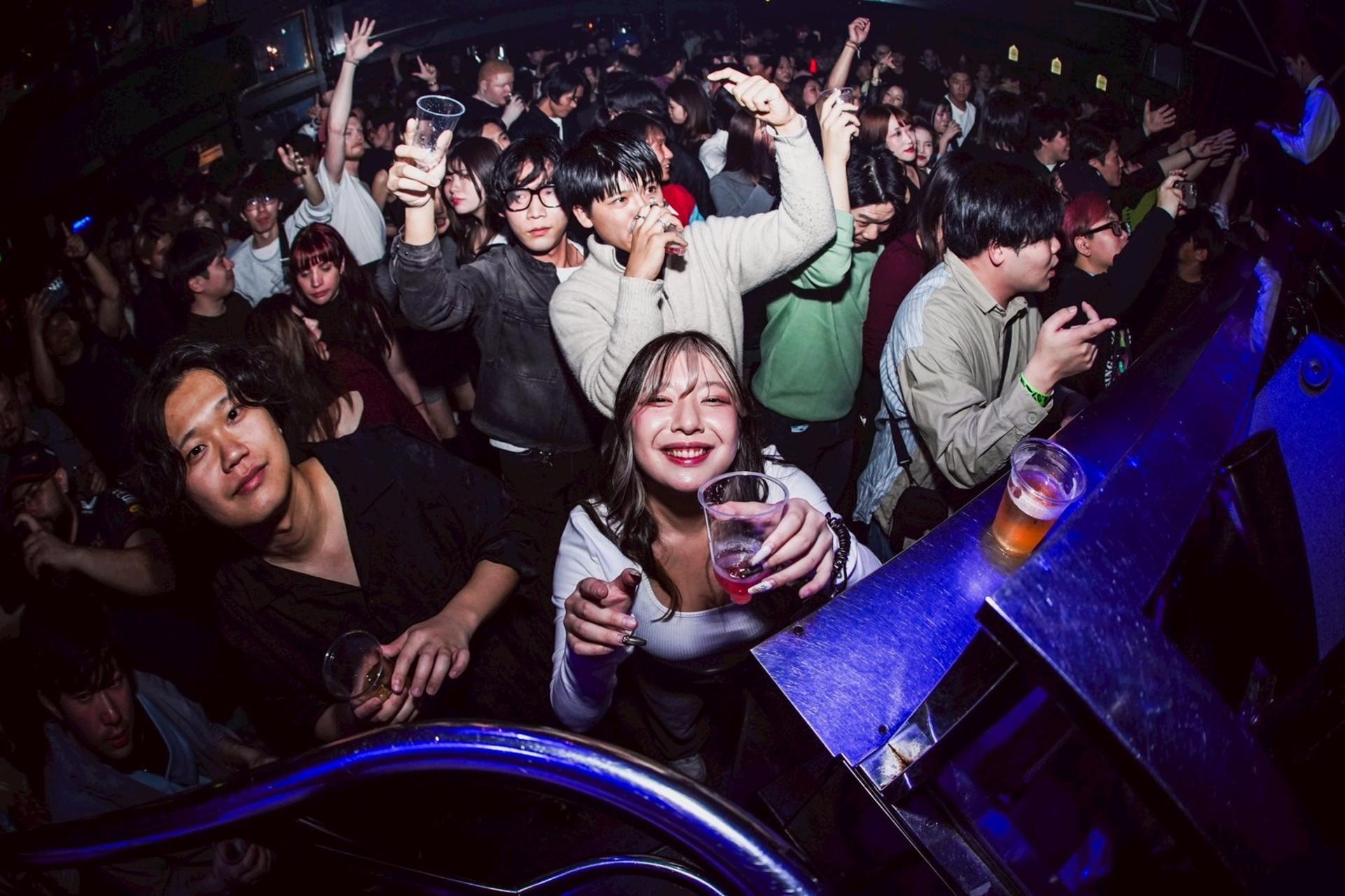 Osaka Umeda: OWL Nightclub Admission Ticket (For Foreign) - Thumbnail 18
