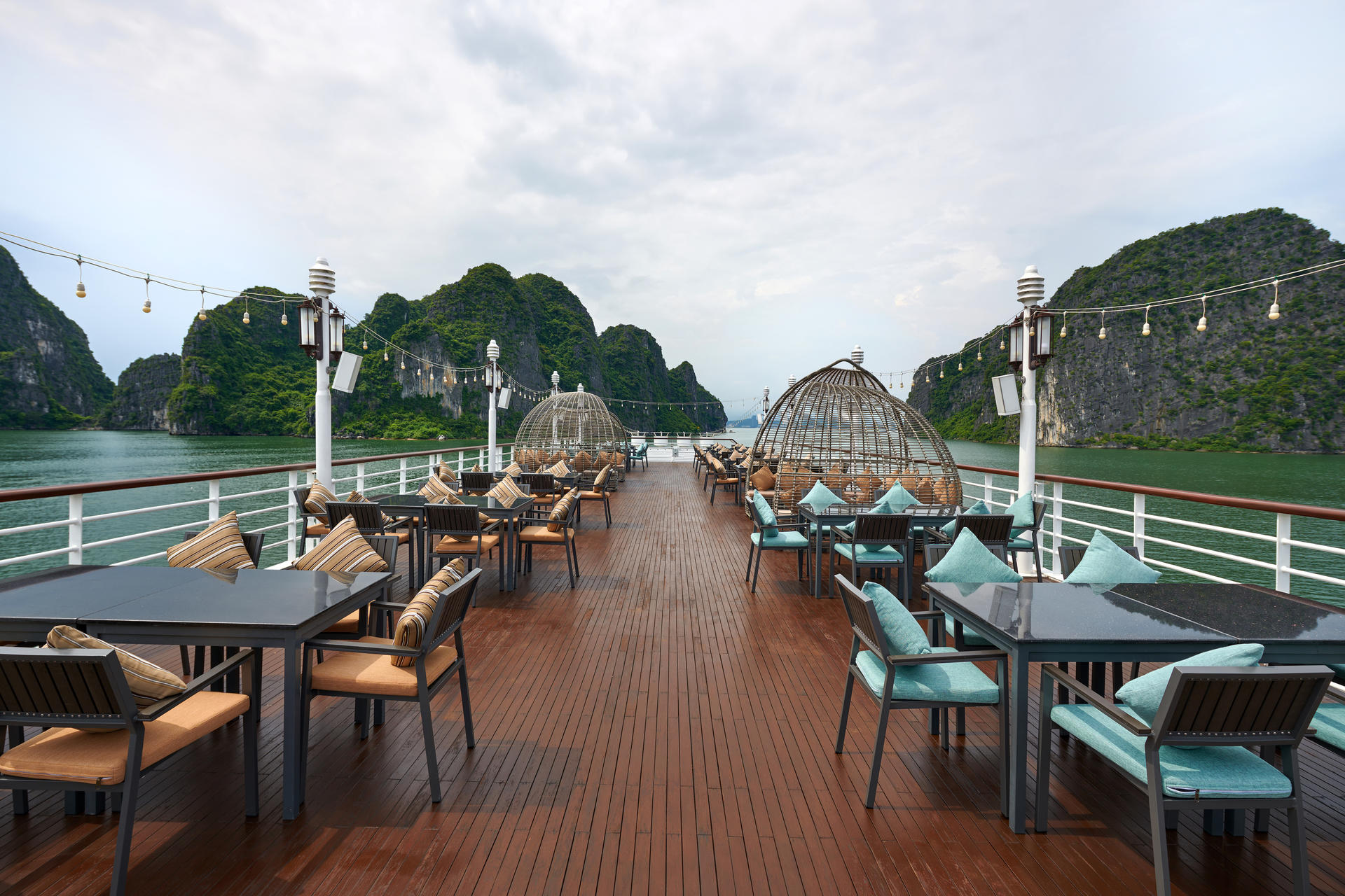 Paradise Delight Day Cruise: Ha Long Bay, Sung Sot, Ti Top - Thumbnail 48