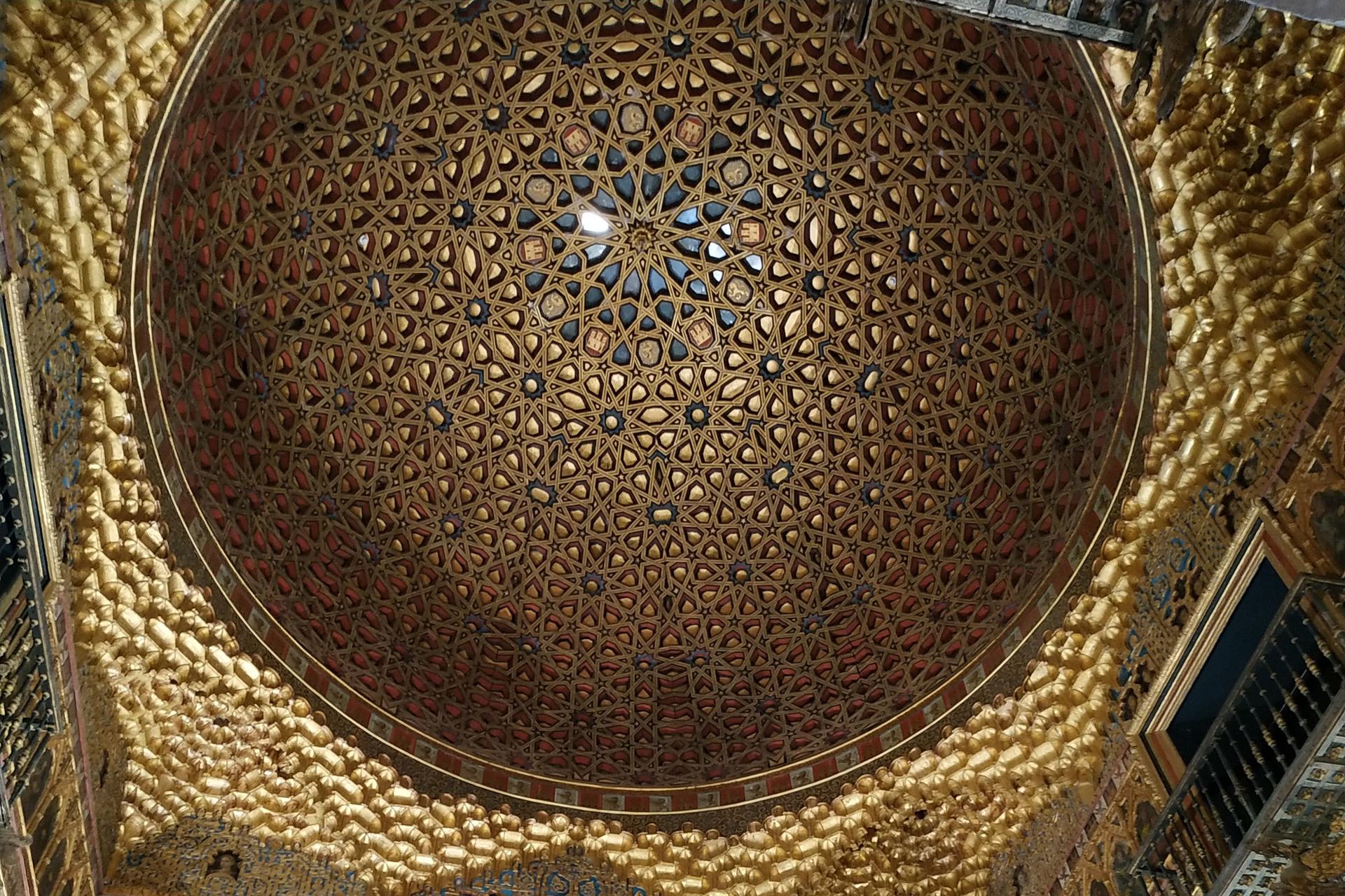Royal Alcazar Guided Tour in Seville - Thumbnail 4