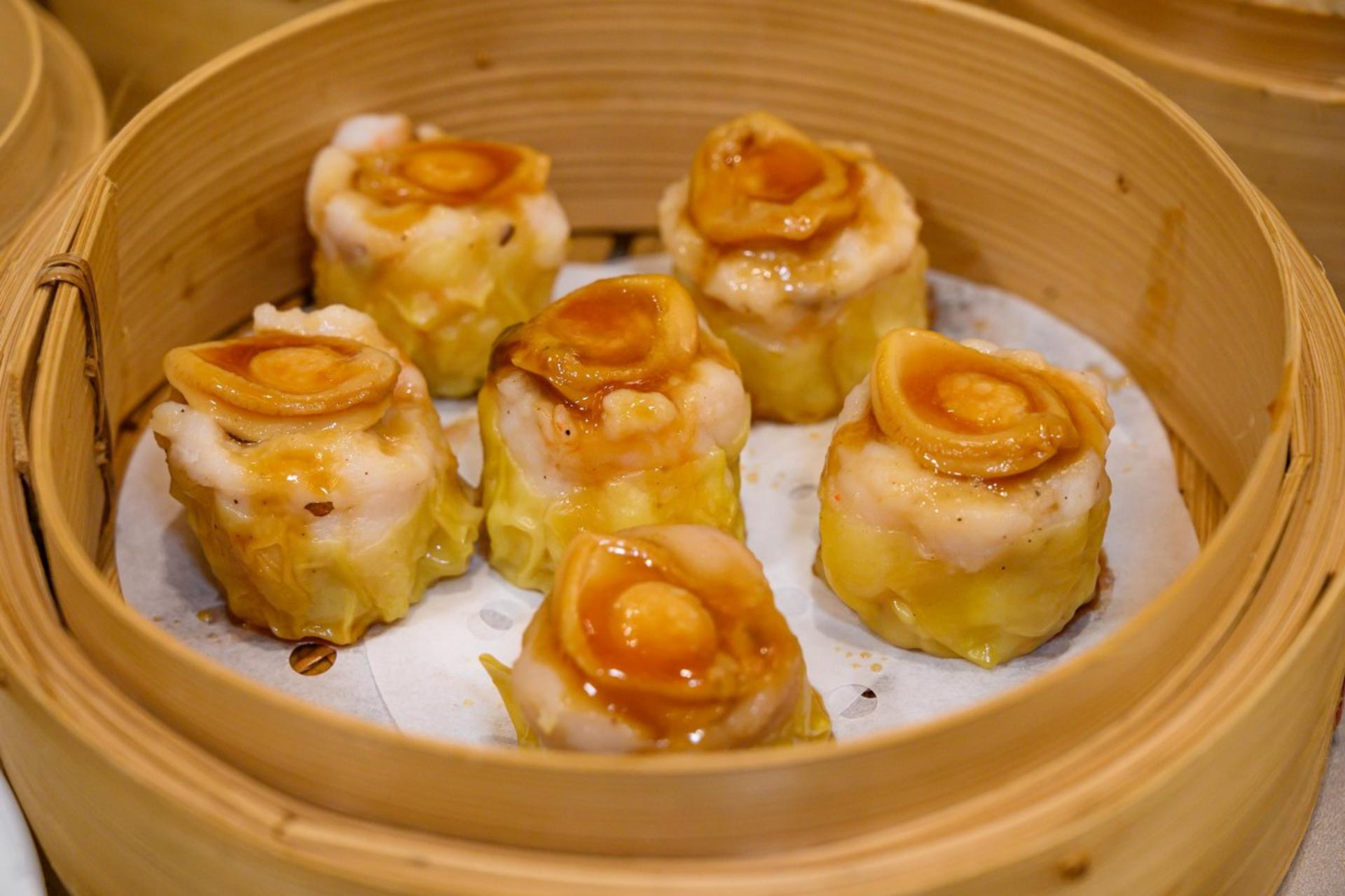 Man Fu Yuan QSNCC Authentic Chinese Cuisine (Michelin Guide) - Thumbnail 20