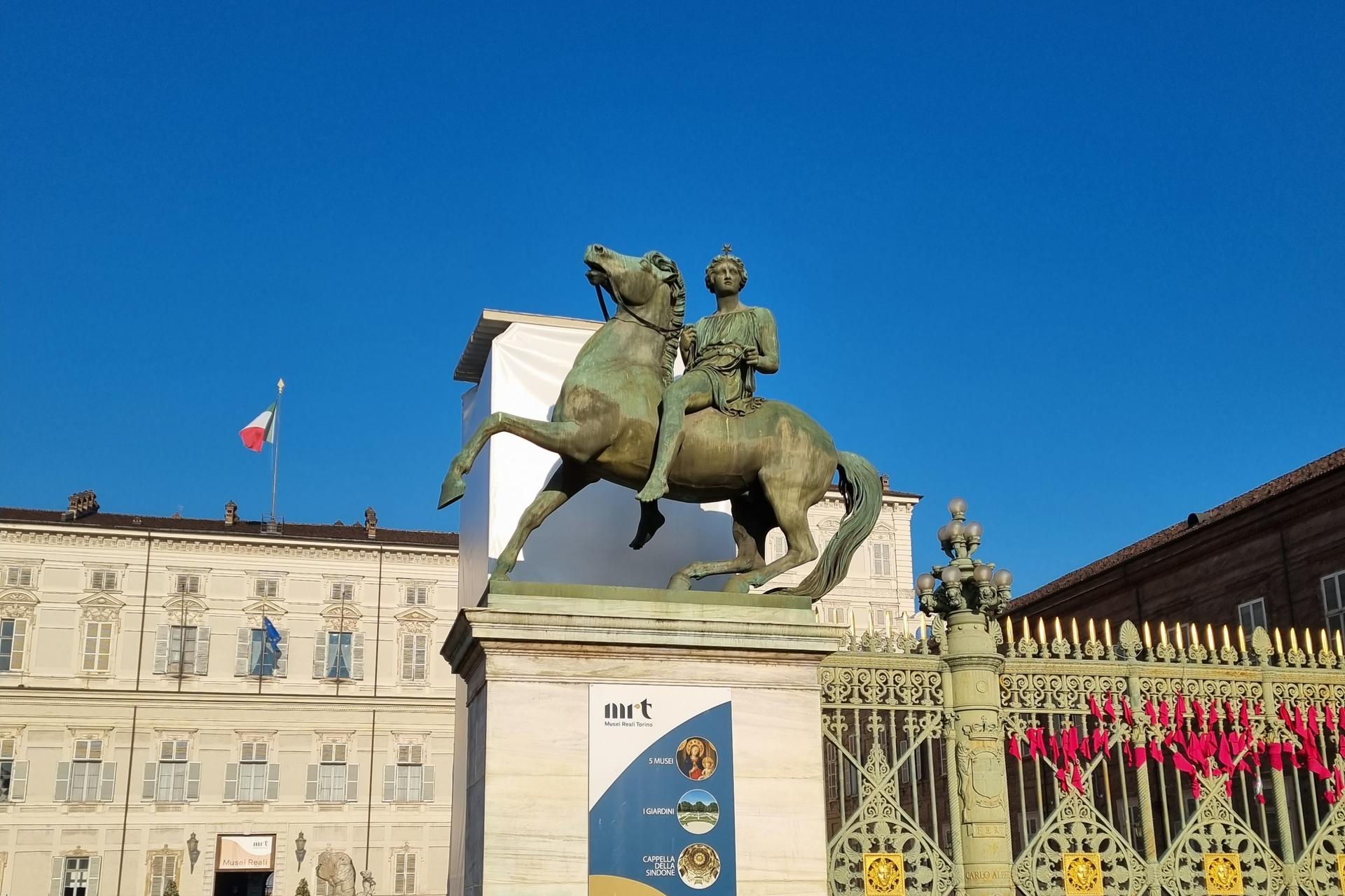 Royal Palace tour in Turin - Thumbnail 5