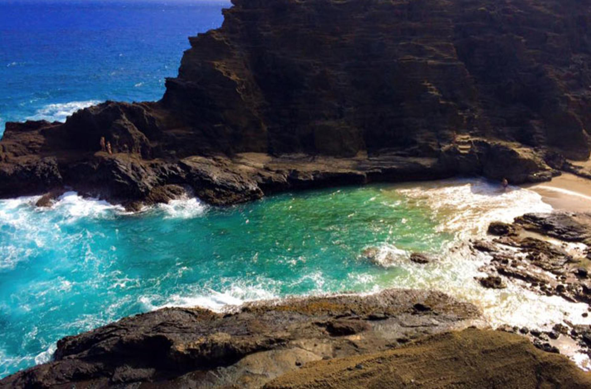 Majestic Circle Oahu Island Day Tour in Hawaii - Thumbnail 3
