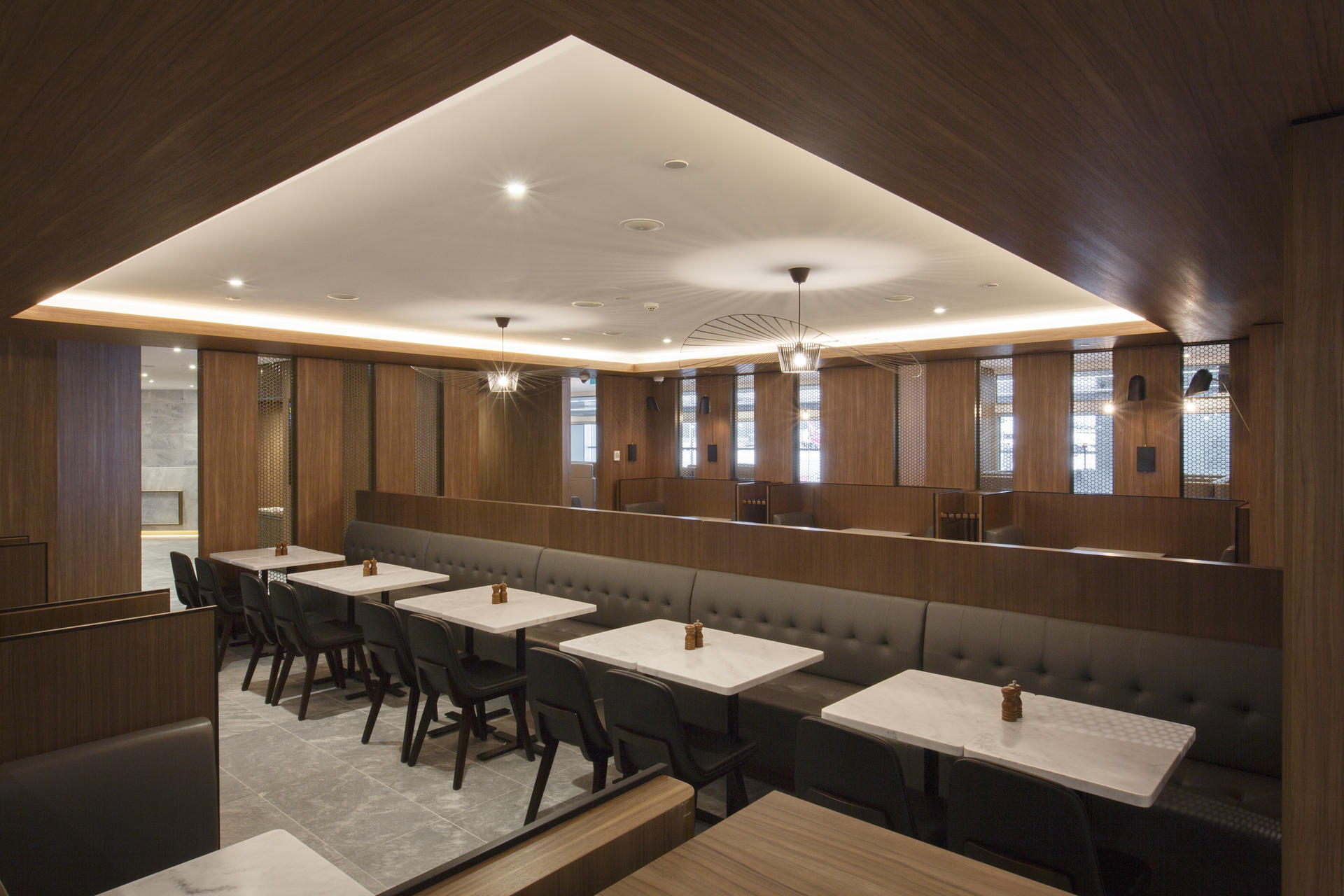 Melbourne Airport Lounge Service by Plaza Premium Lounge - Thumbnail 4