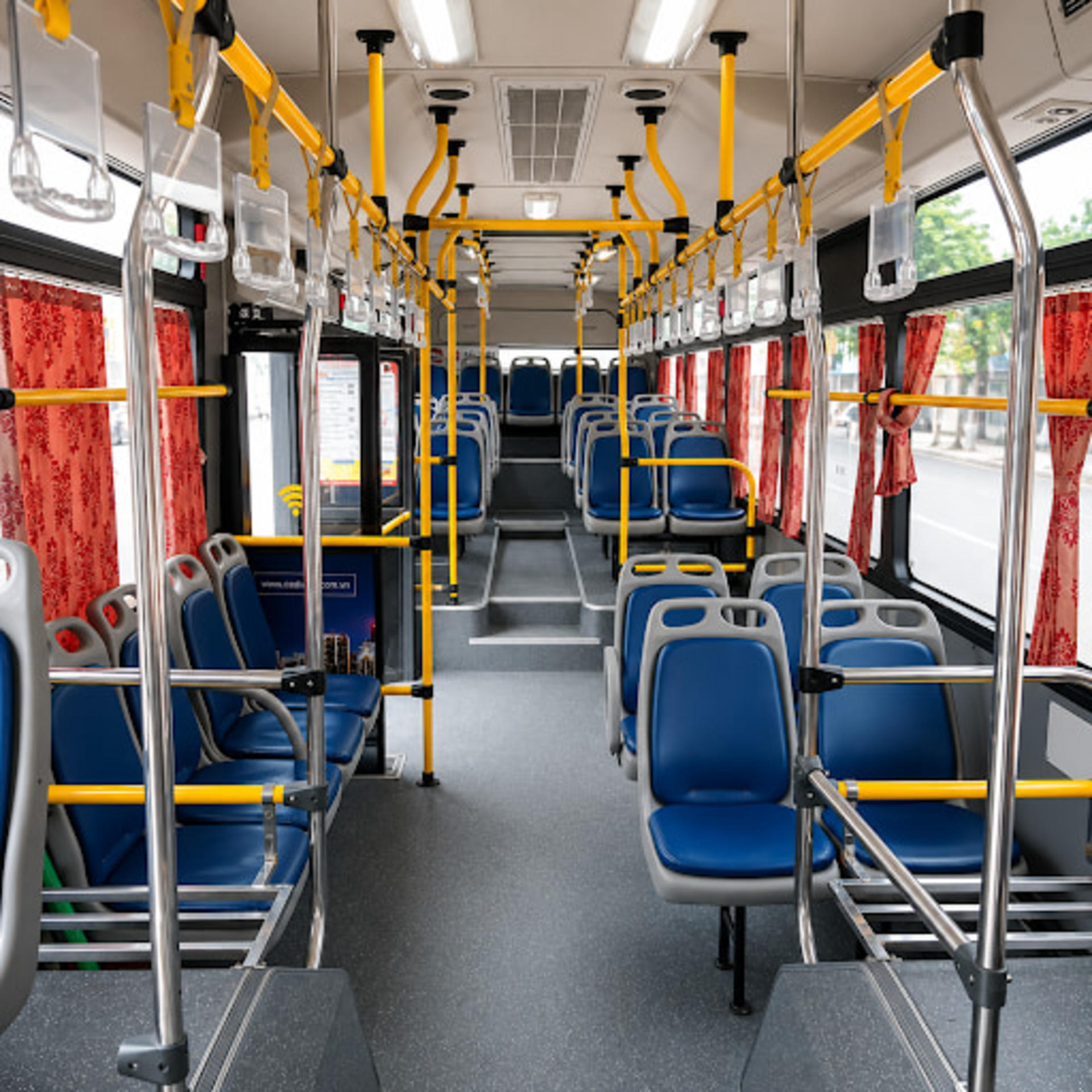 Noi Bai International Airport-Ha Noi City Express Bus by Transerco - Thumbnail 7